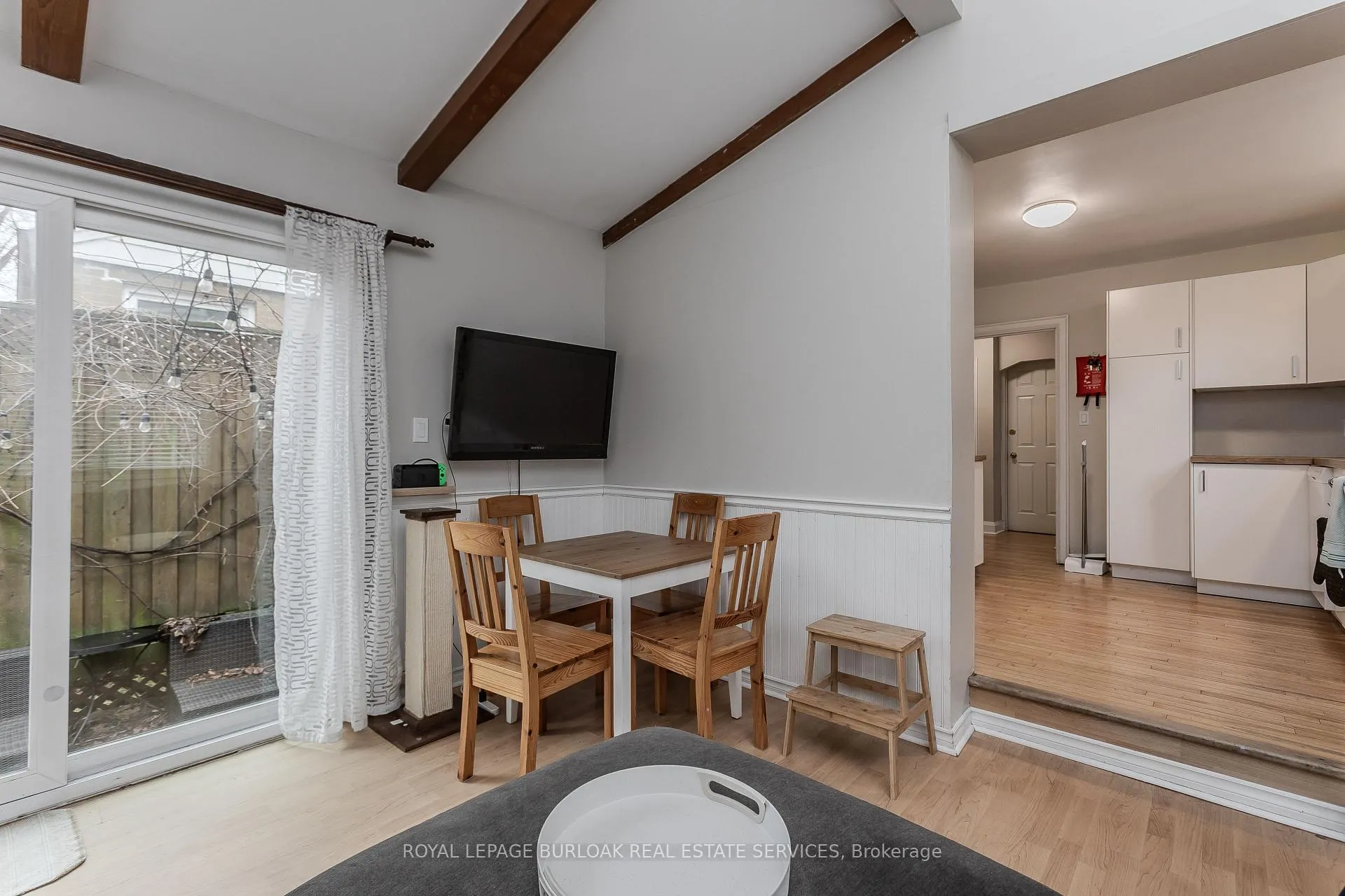 Photo 9 of 34 Hollywood Street N, Hamilton, Ainslie Wood — HOMEH