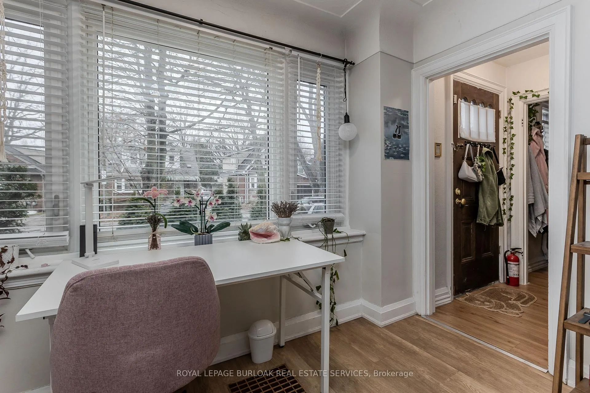 Photo 11 of 34 Hollywood Street N, Hamilton, Ainslie Wood — HOMEH