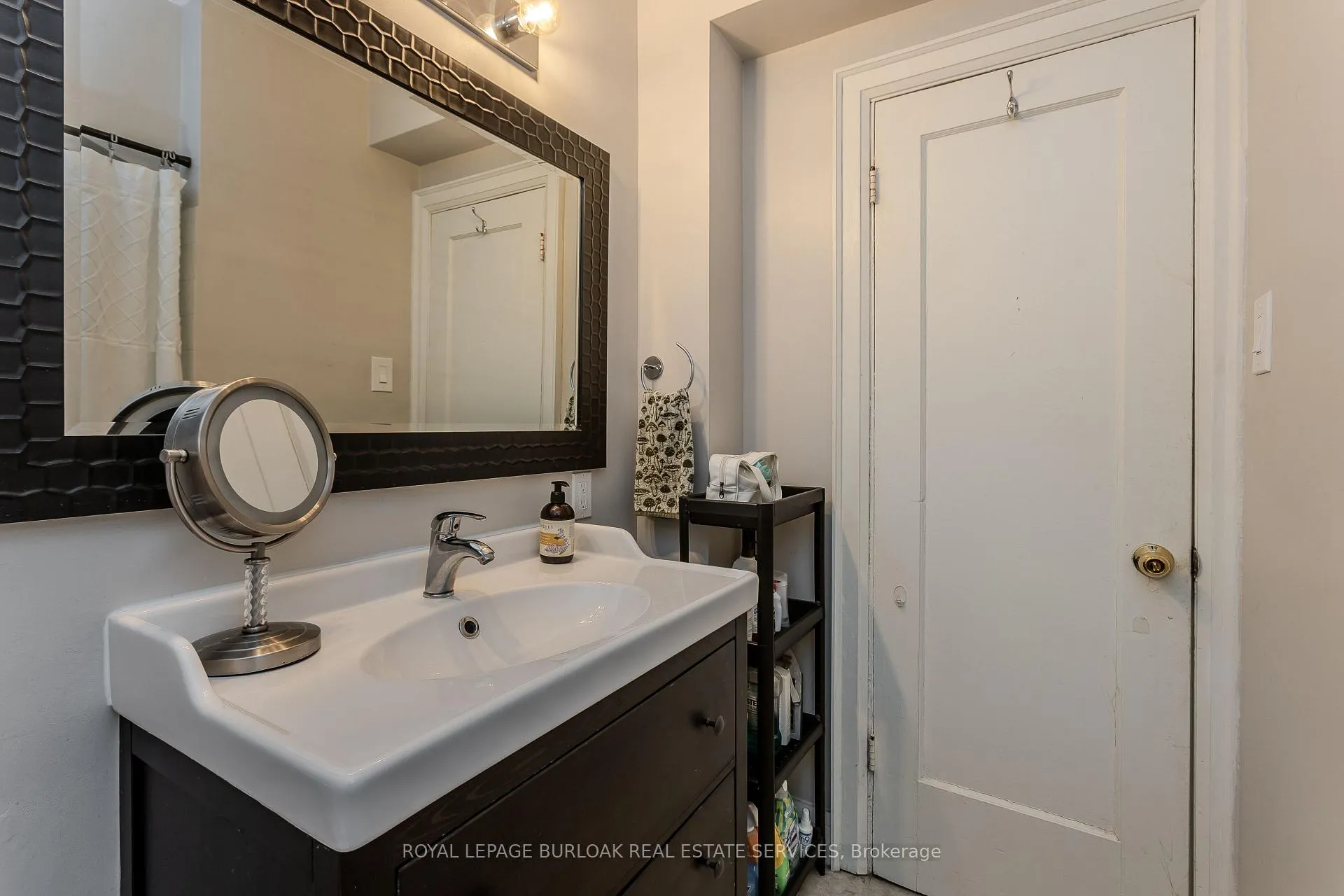 Photo 13 of 34 Hollywood Street N, Hamilton, Ainslie Wood — HOMEH