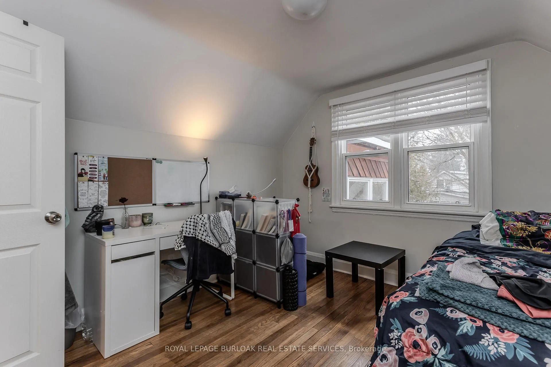 Photo 19 of 34 Hollywood Street N, Hamilton, Ainslie Wood — HOMEH