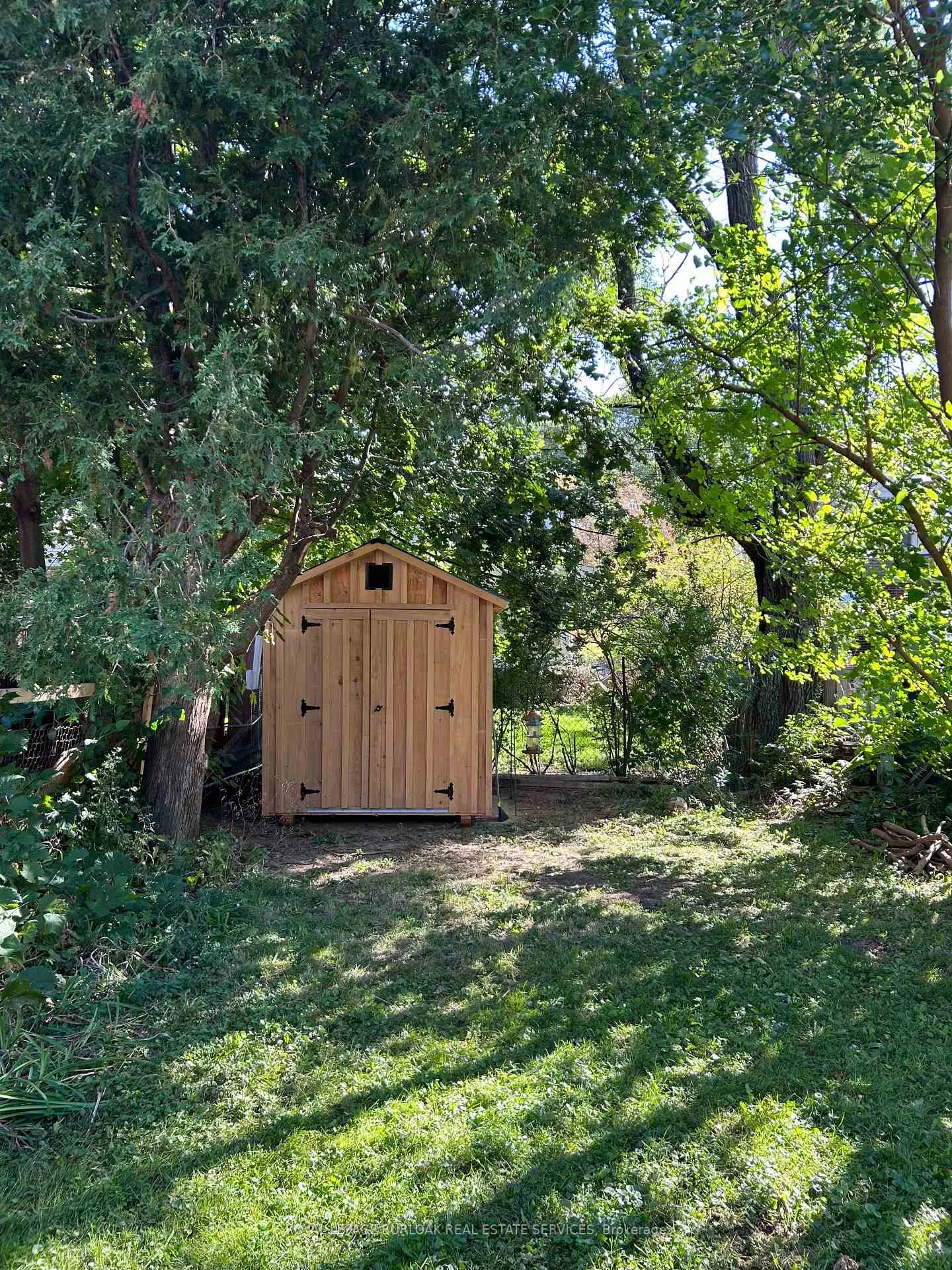 Photo 34 of 34 Hollywood Street N, Hamilton, Ainslie Wood — HOMEH