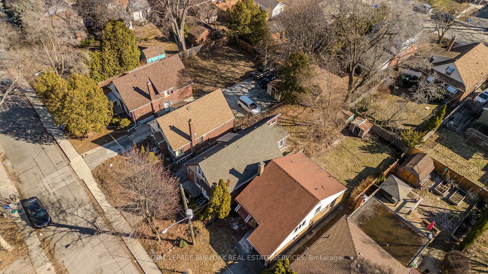 Photo 36 of 34 Hollywood Street N, Hamilton, Ainslie Wood — HOMEH
