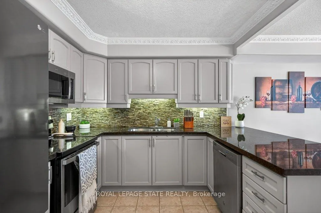 Photo 4 of Unit 803, 1272 Ontario Street, Burlington, Brant — HOMEH
