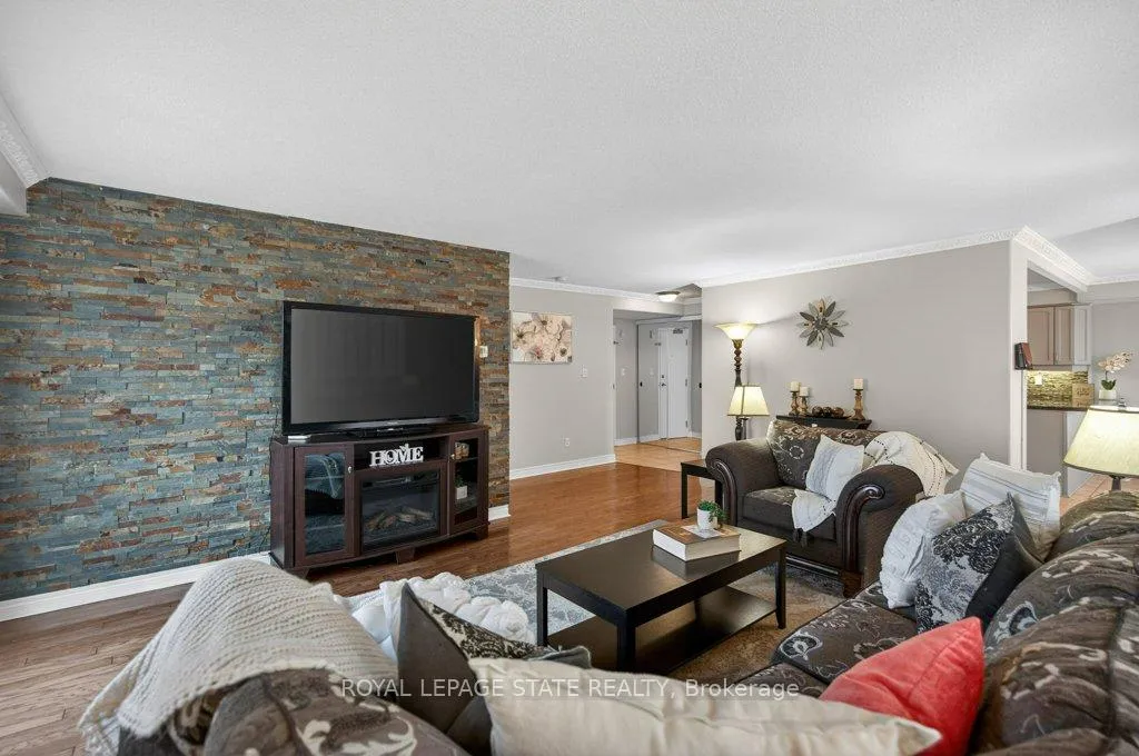 Photo 8 of Unit 803, 1272 Ontario Street, Burlington, Brant — HOMEH