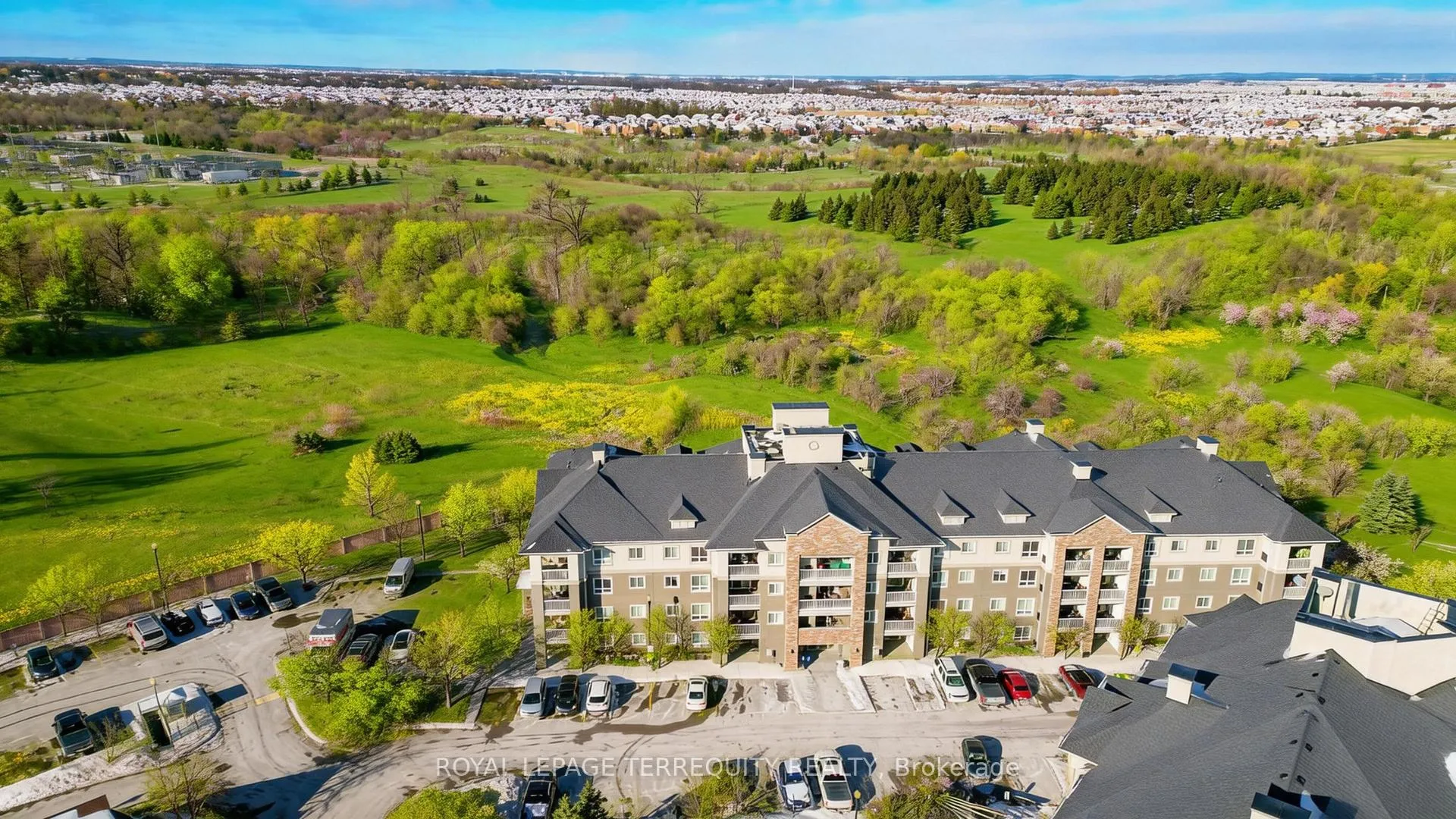 Photo 23 of Unit 2405, 6 Dayspring Circle, Brampton, Goreway Drive Corridor — HOMEH