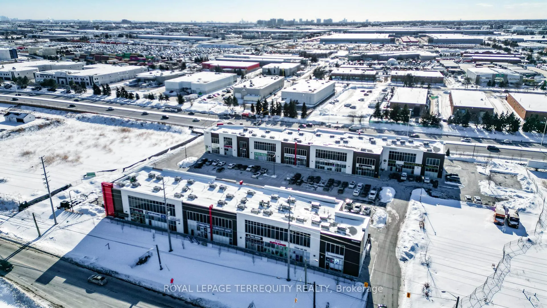 Photo 35 of Unit 2405, 6 Dayspring Circle, Brampton, Goreway Drive Corridor — HOMEH