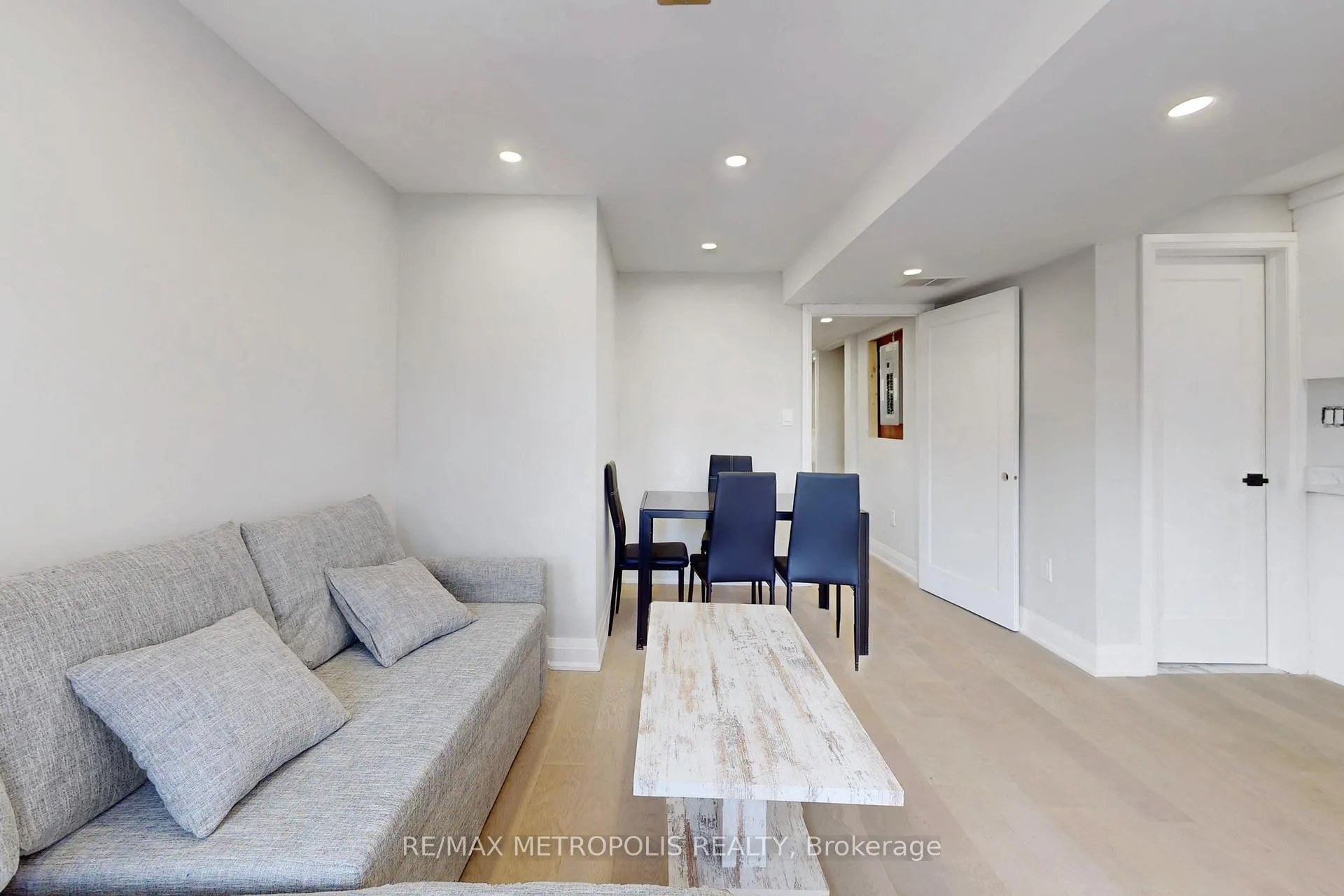 Photo 6 of 74 Roncesvalles Avenue, Toronto, Roncesvalles — HOMEH