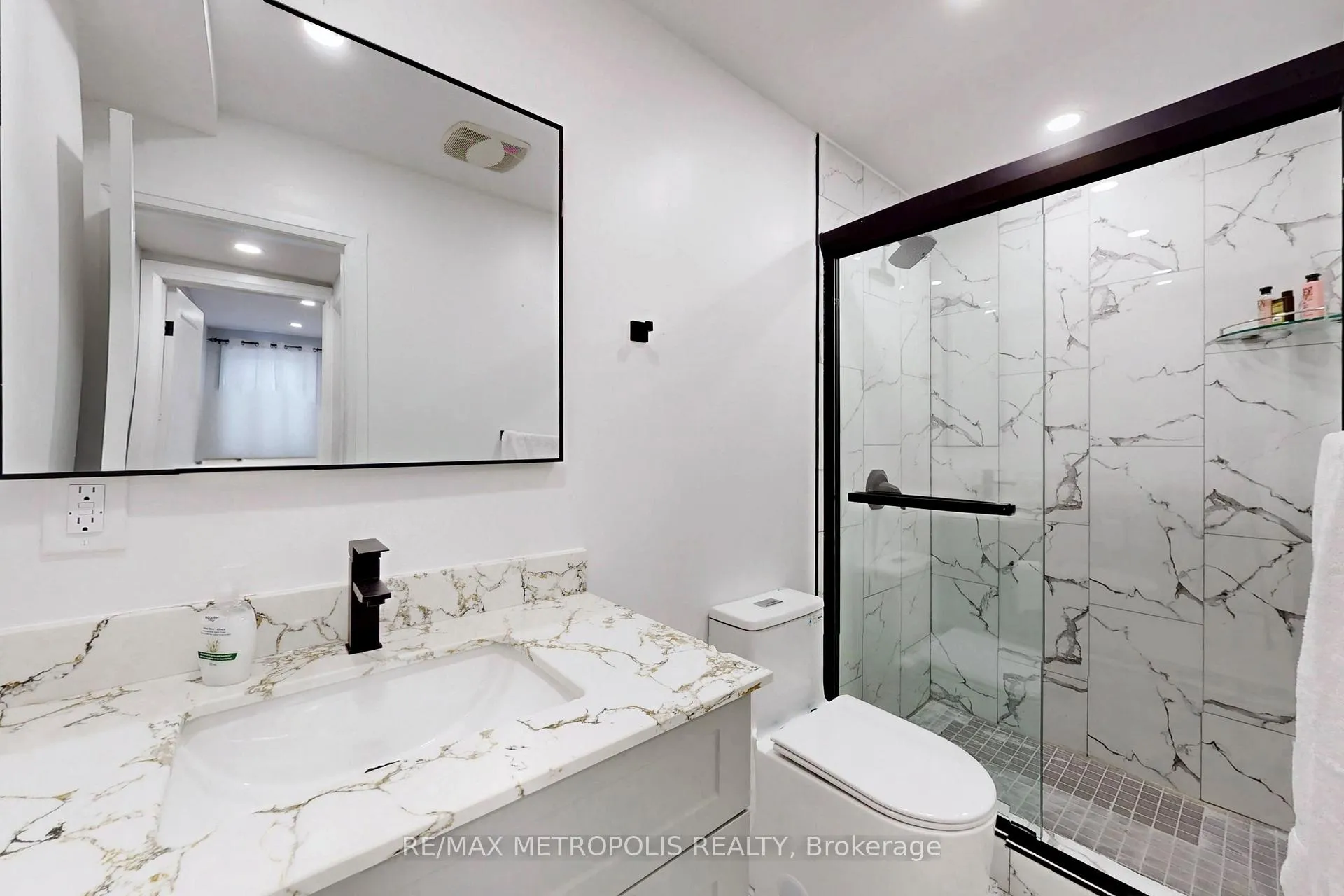 Photo 11 of 74 Roncesvalles Avenue, Toronto, Roncesvalles — HOMEH