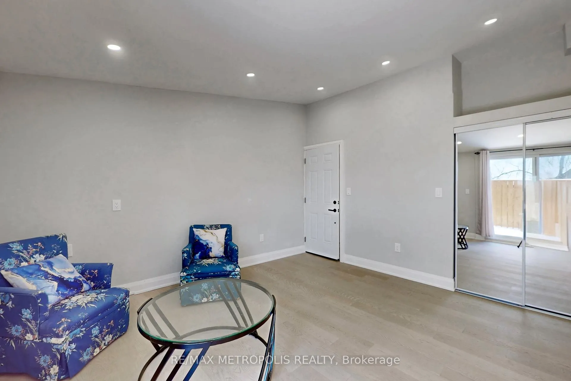 Photo 23 of 74 Roncesvalles Avenue, Toronto, Roncesvalles — HOMEH