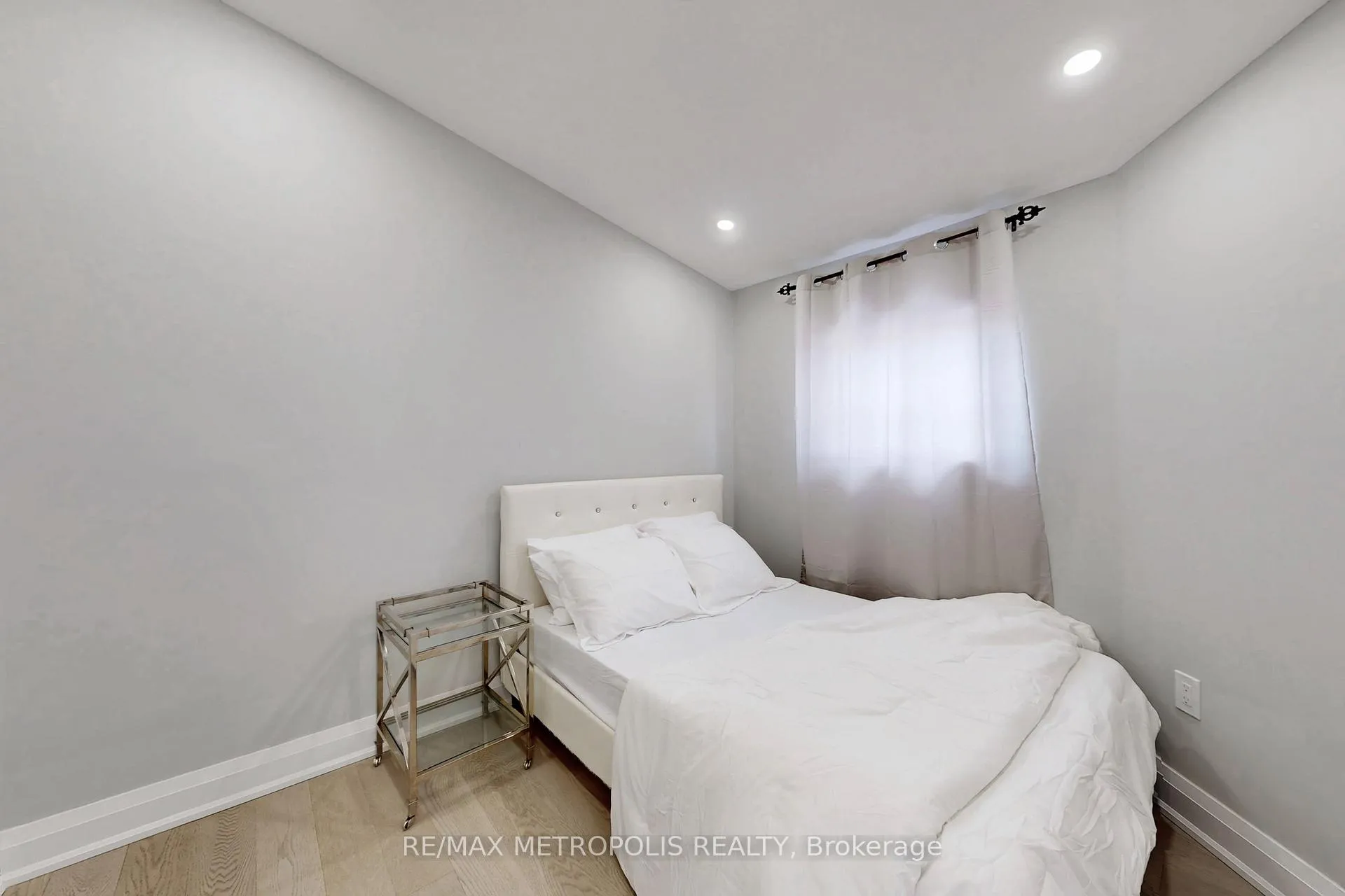 Photo 24 of 74 Roncesvalles Avenue, Toronto, Roncesvalles — HOMEH