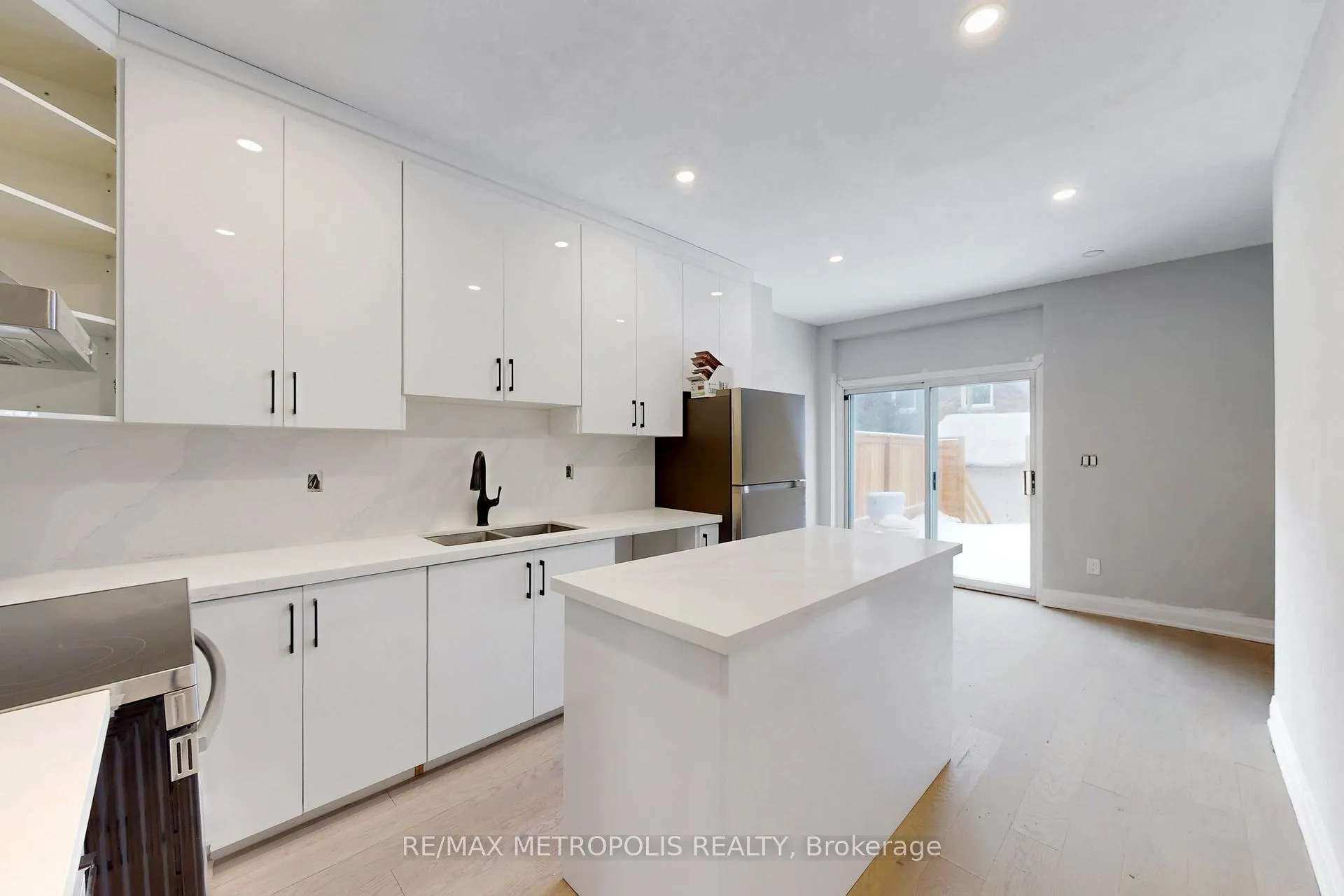 Photo 39 of 74 Roncesvalles Avenue, Toronto, Roncesvalles — HOMEH