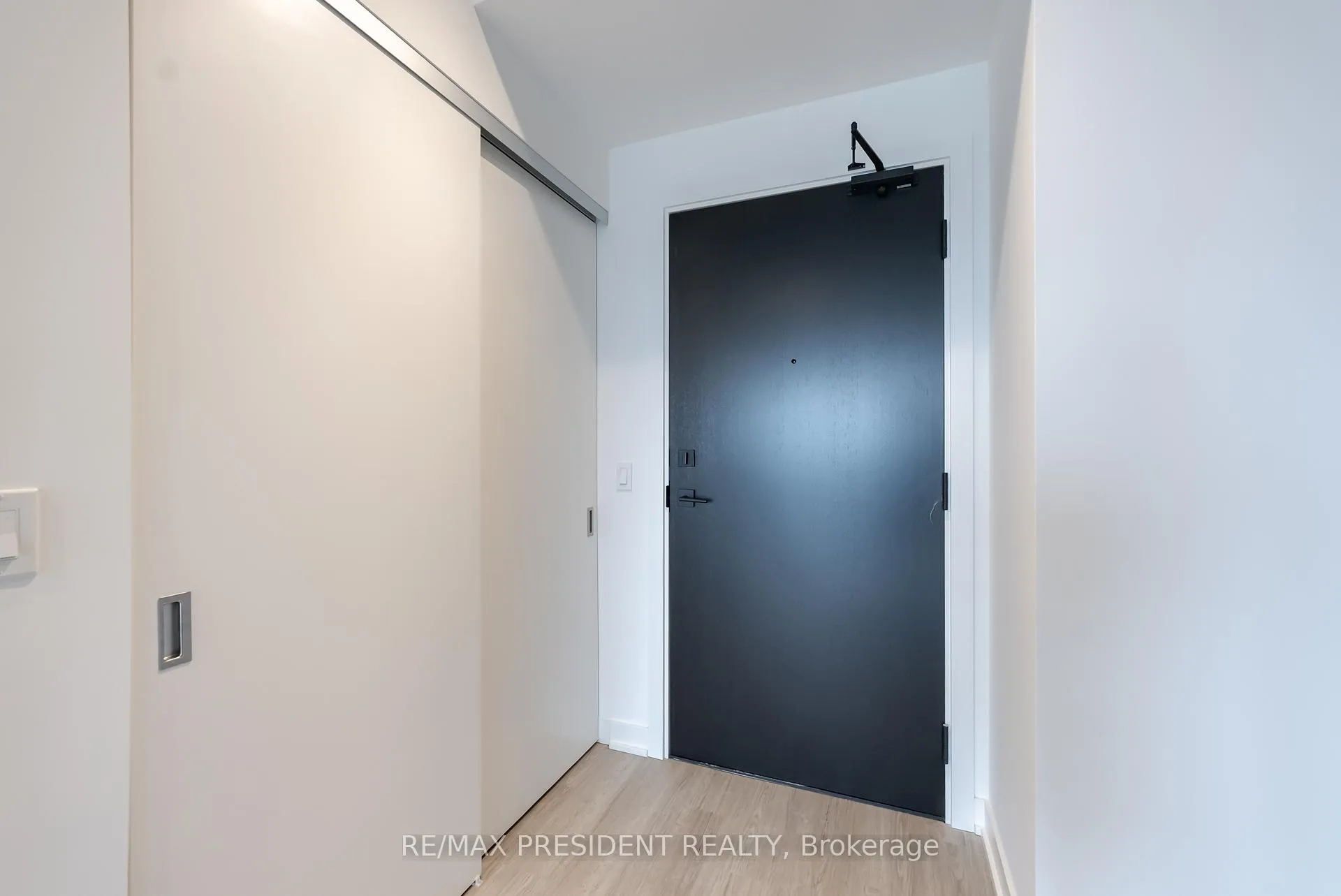 Photo 7 of Unit 603, 284 King Street E, Toronto, Moss Park — HOMEH