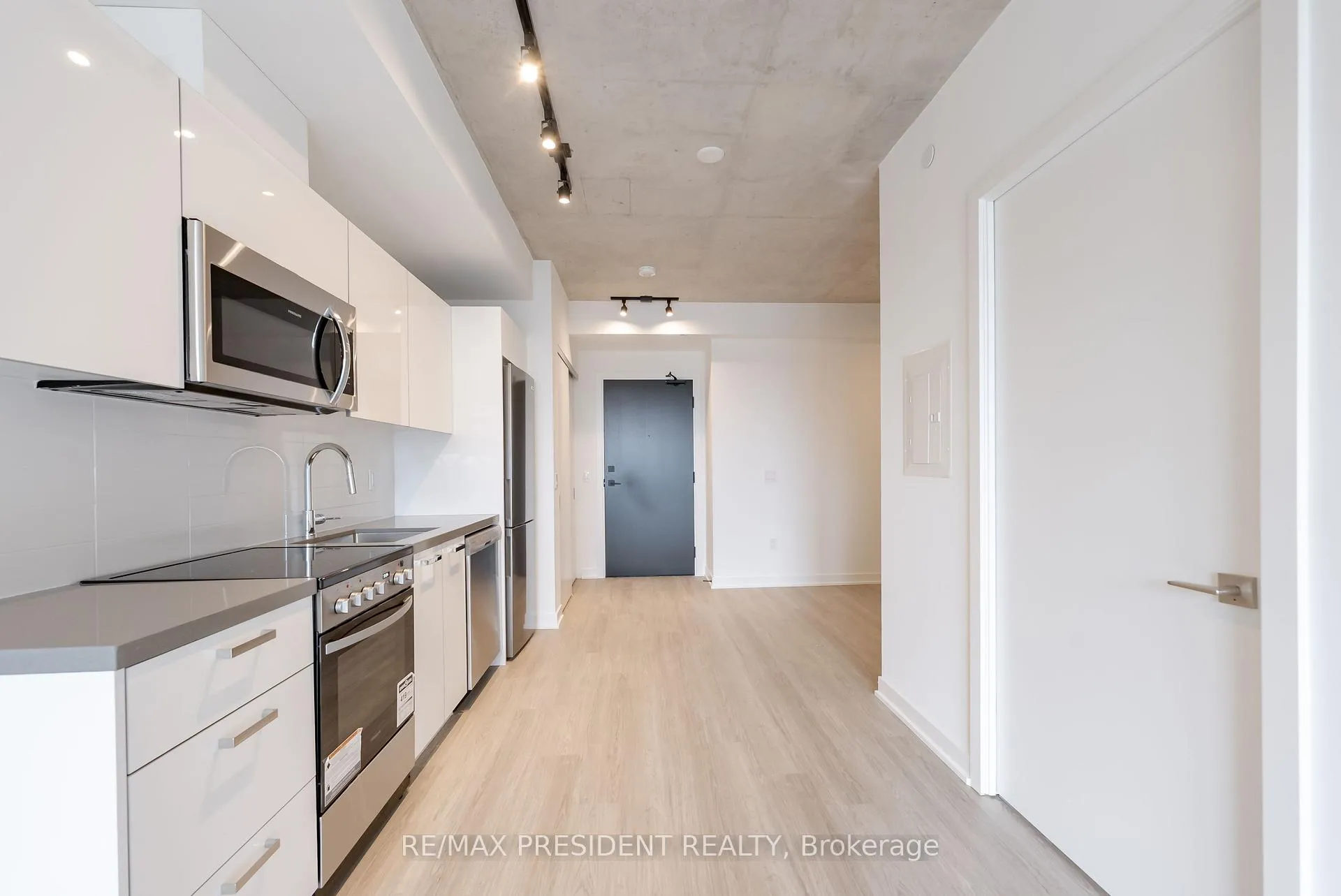 Photo 8 of Unit 603, 284 King Street E, Toronto, Moss Park — HOMEH