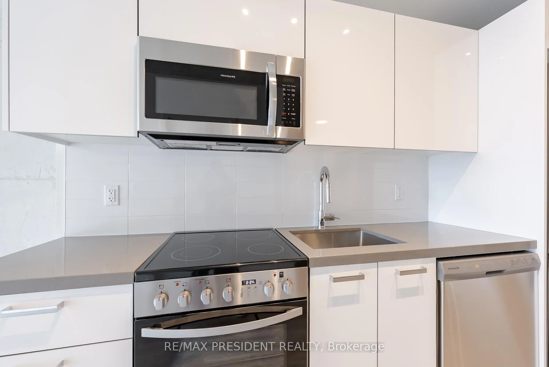 Photo 9 of Unit 603, 284 King Street E, Toronto, Moss Park — HOMEH