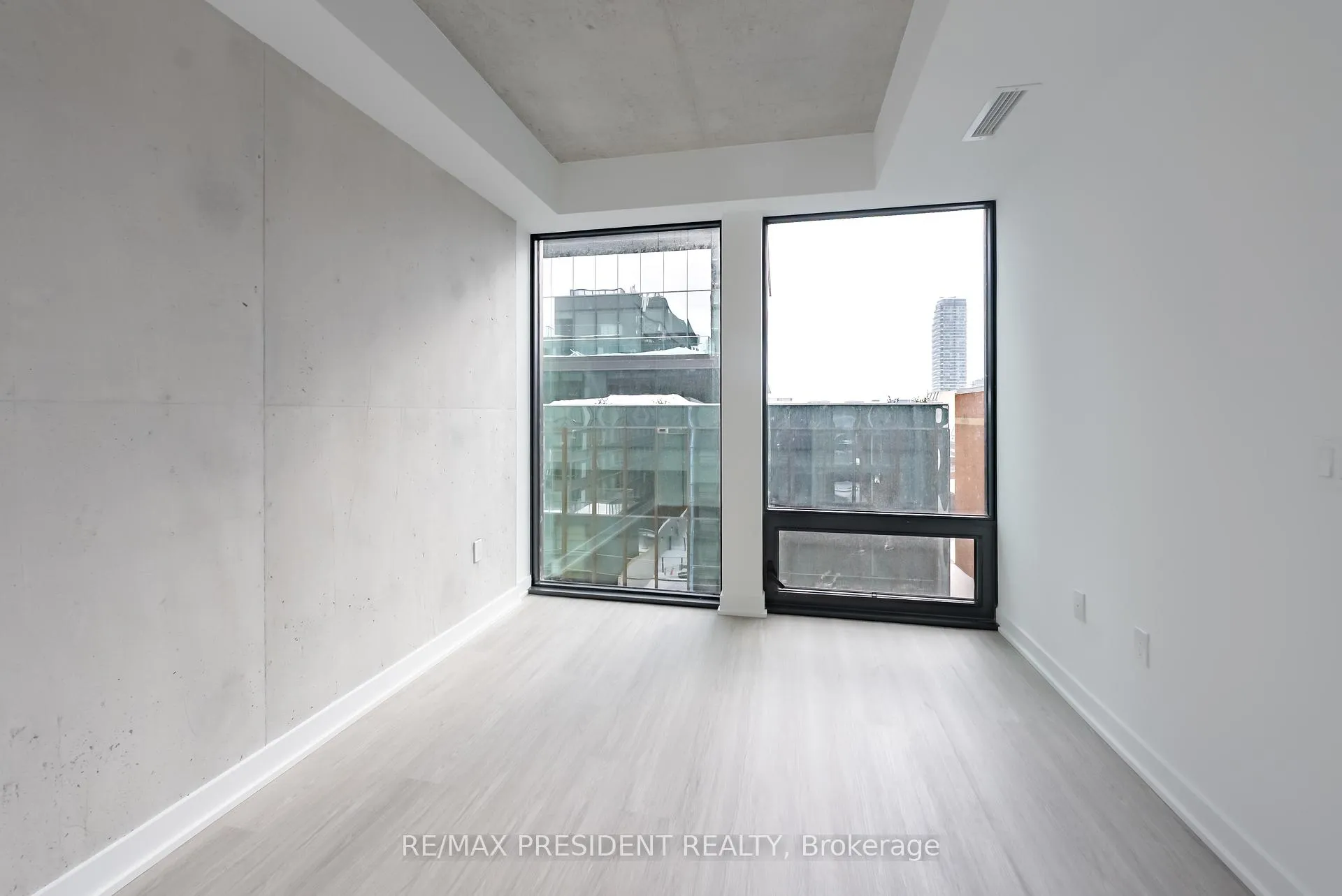 Photo 15 of Unit 603, 284 King Street E, Toronto, Moss Park — HOMEH