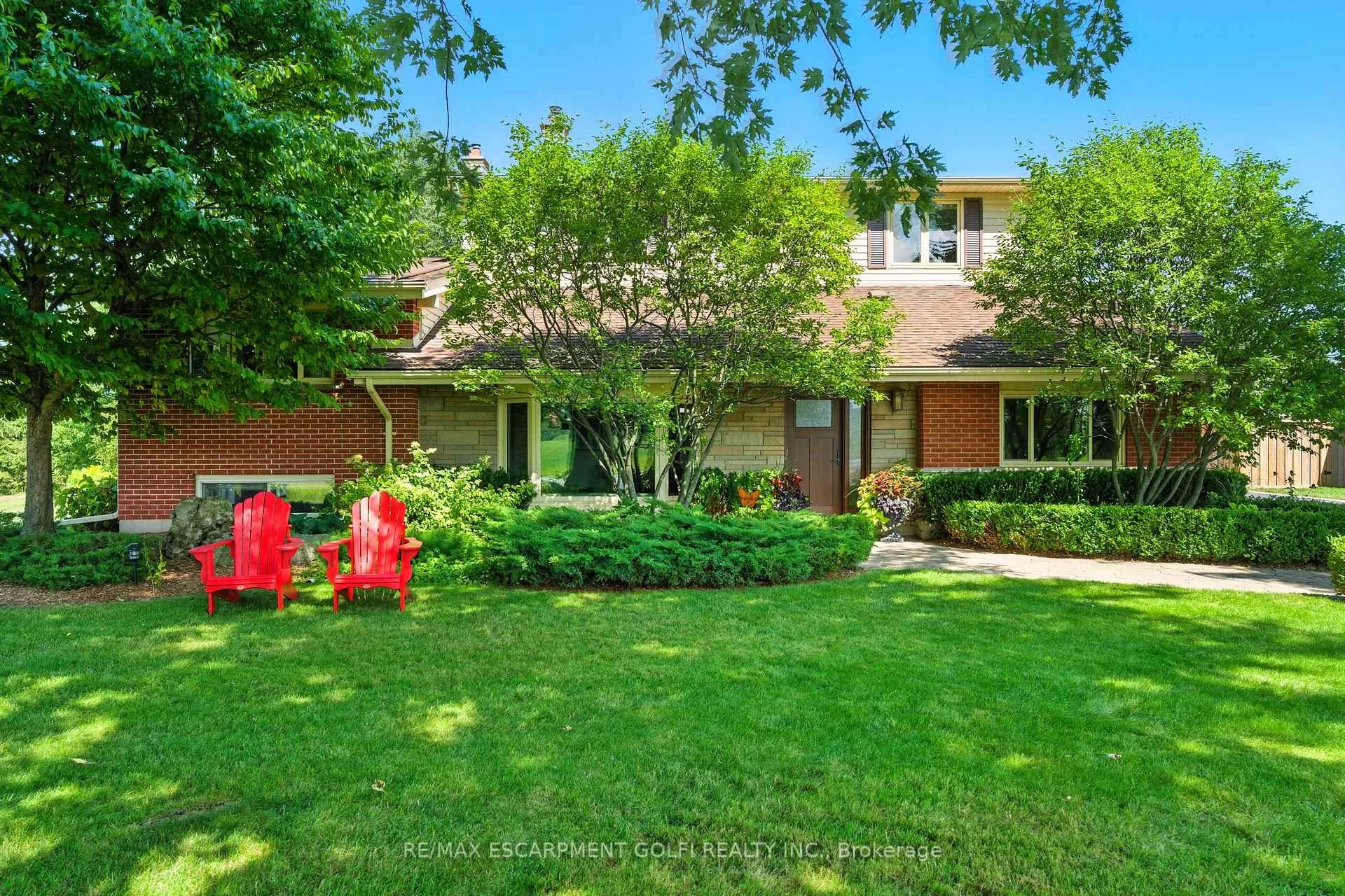 Photo 4 of 7298 Twenty Road E, Hamilton, Rural Glanbrook — HOMEH