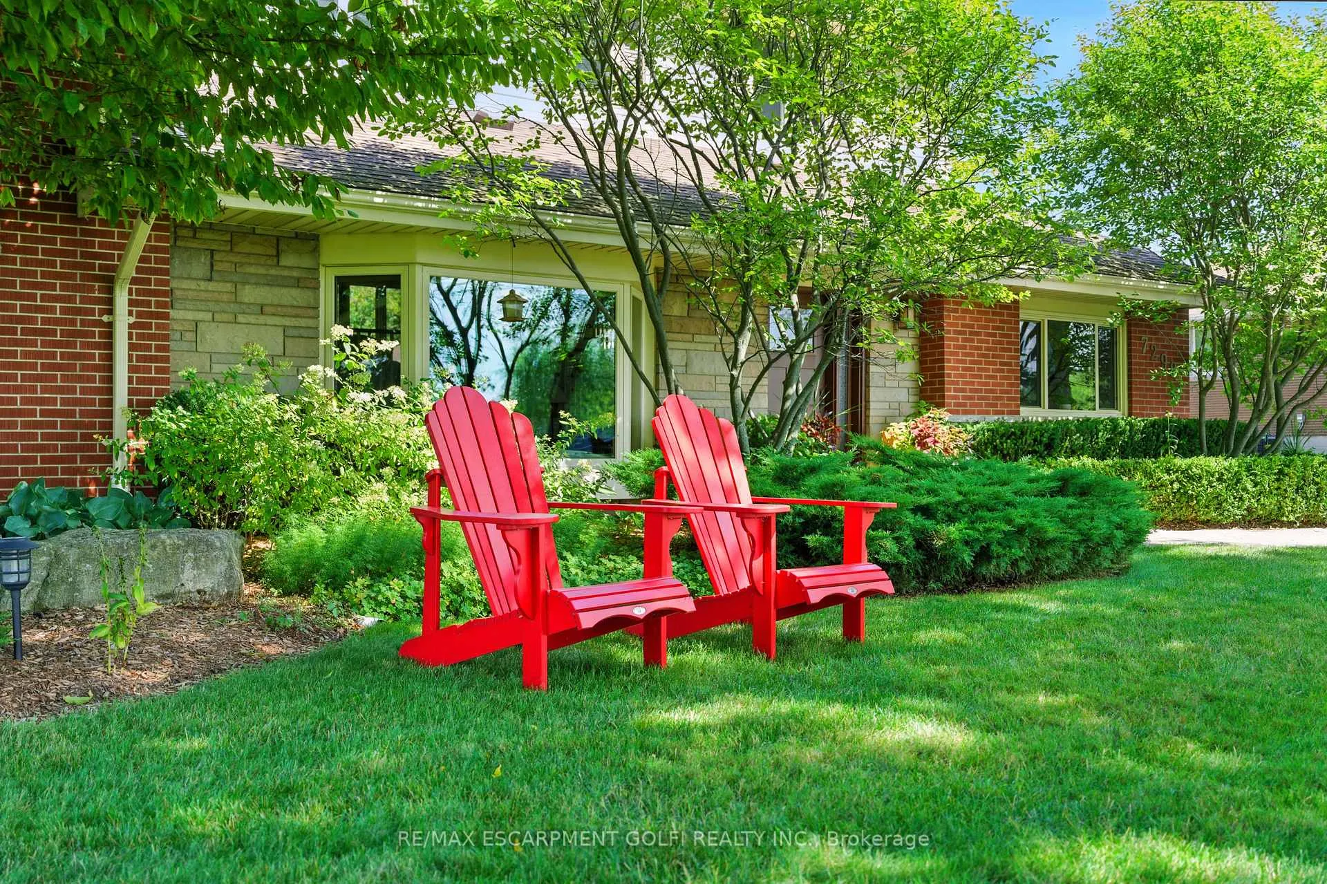 Photo 6 of 7298 Twenty Road E, Hamilton, Rural Glanbrook — HOMEH