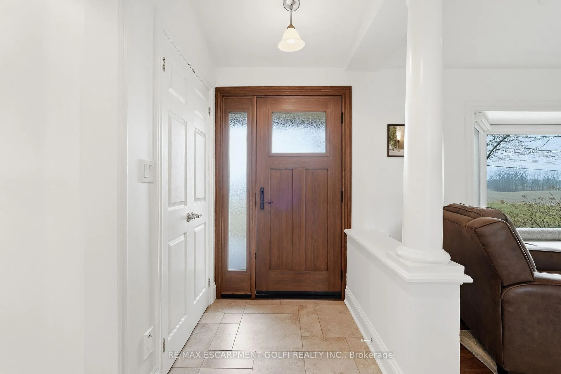 Photo 8 of 7298 Twenty Road E, Hamilton, Rural Glanbrook — HOMEH
