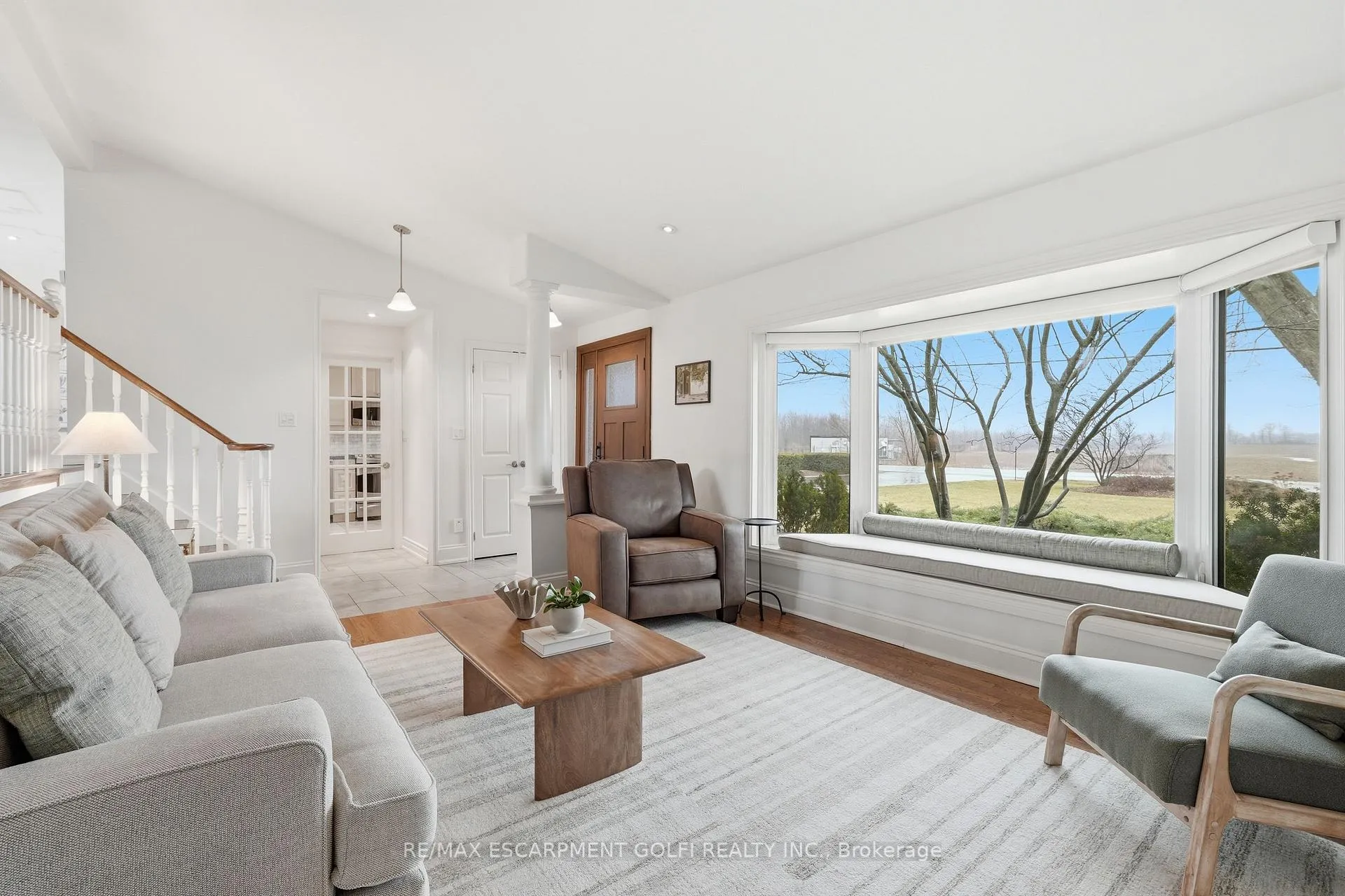 Photo 13 of 7298 Twenty Road E, Hamilton, Rural Glanbrook — HOMEH
