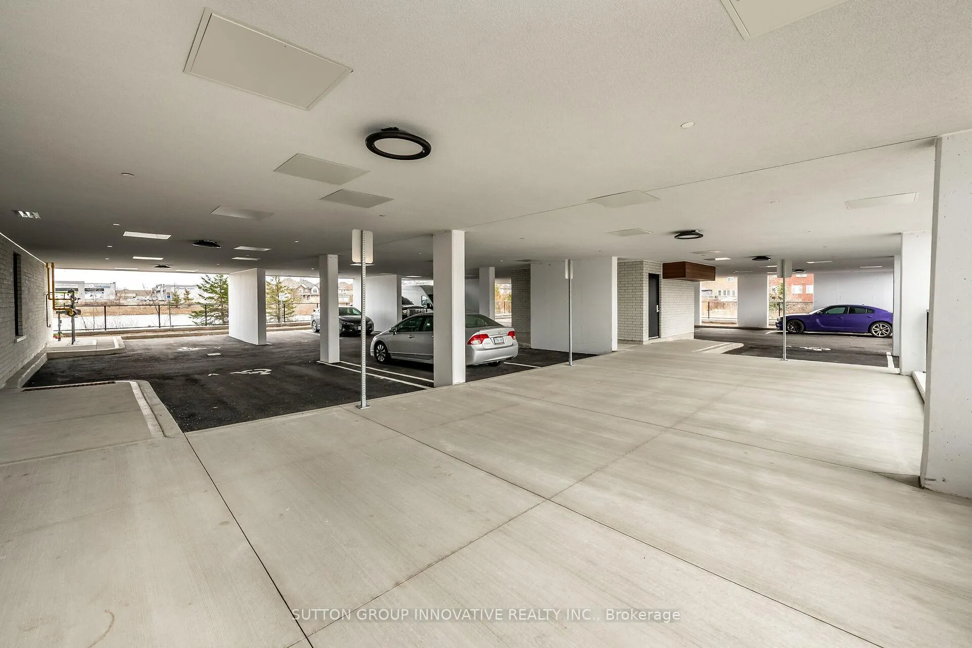 Photo 42 of Unit 403, 1936 Rymal Road E, Hamilton, Rural Glanbrook — HOMEH