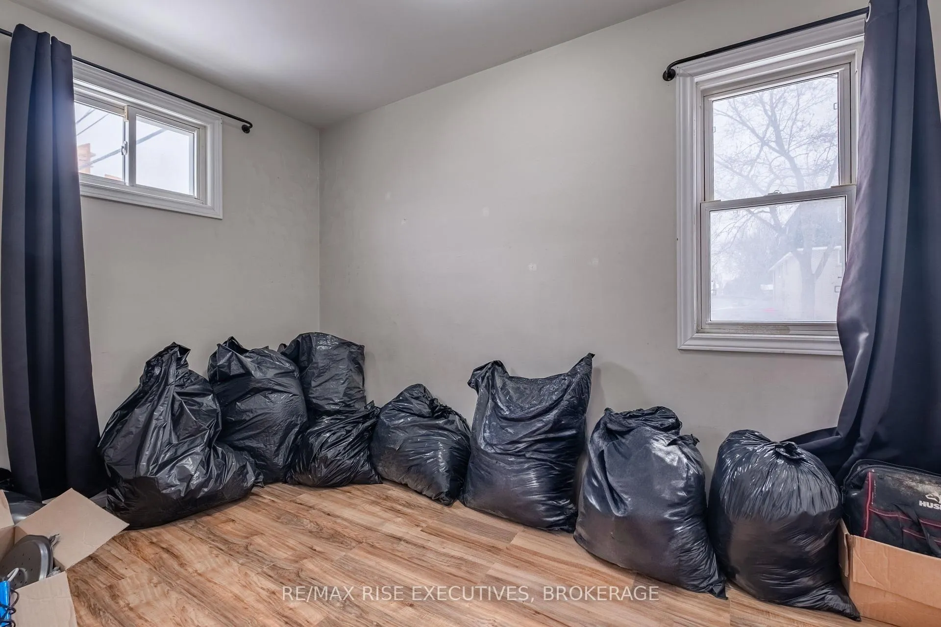 Photo 9 of 695 Victoria Street, Kingston, East of Sir John A. Blvd — HOMEH