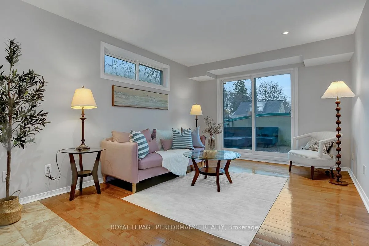 Photo 9 of 19 Columbus Avenue, Ottawa, Overbrook — HOMEH