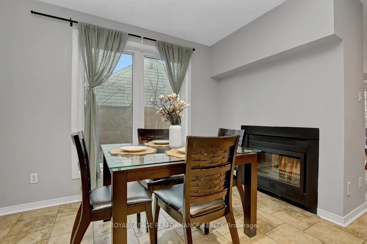 Photo 11 of 19 Columbus Avenue, Ottawa, Overbrook — HOMEH