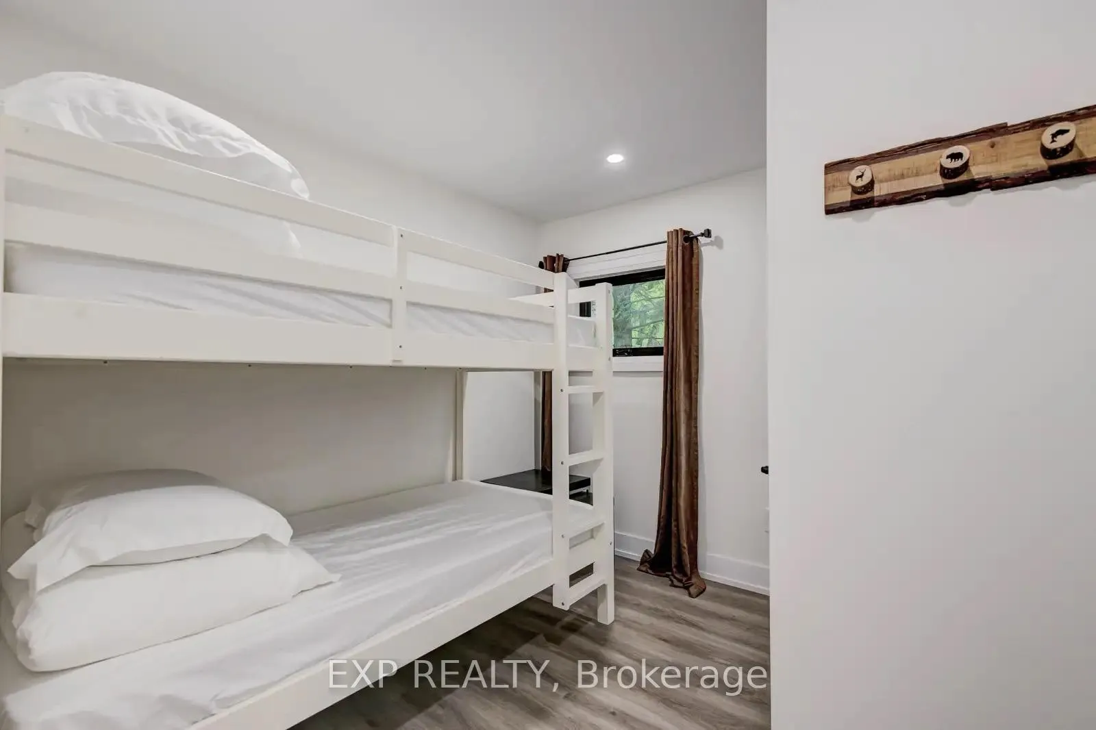 Photo 5 of Unit 5, 8632 Highway 35, Minden Hills, Lutterworth — HOMEH