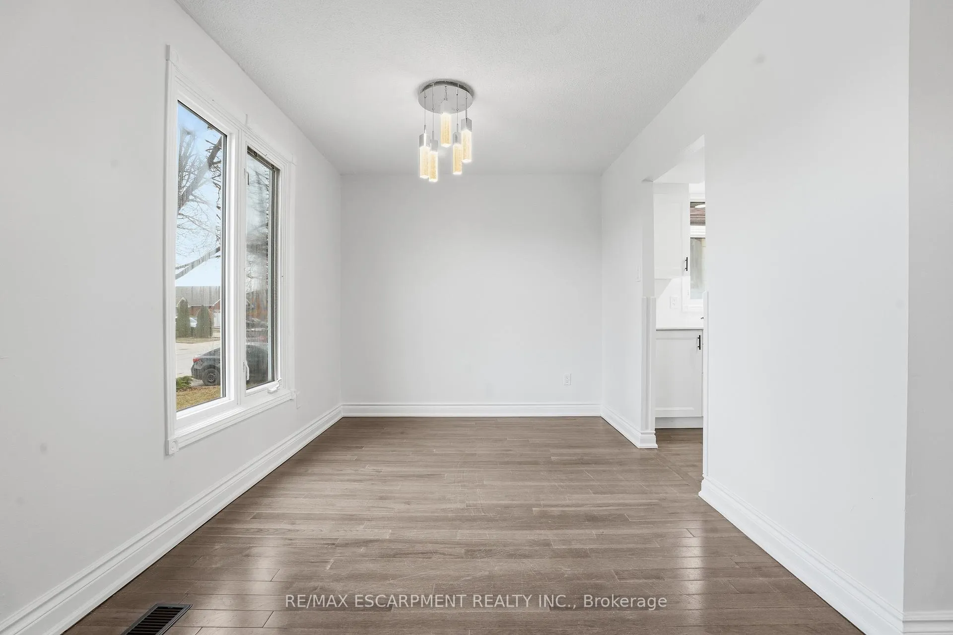 Photo 11 of 50 Lawnhurst Drive, Hamilton, Lawfield — HOMEH
