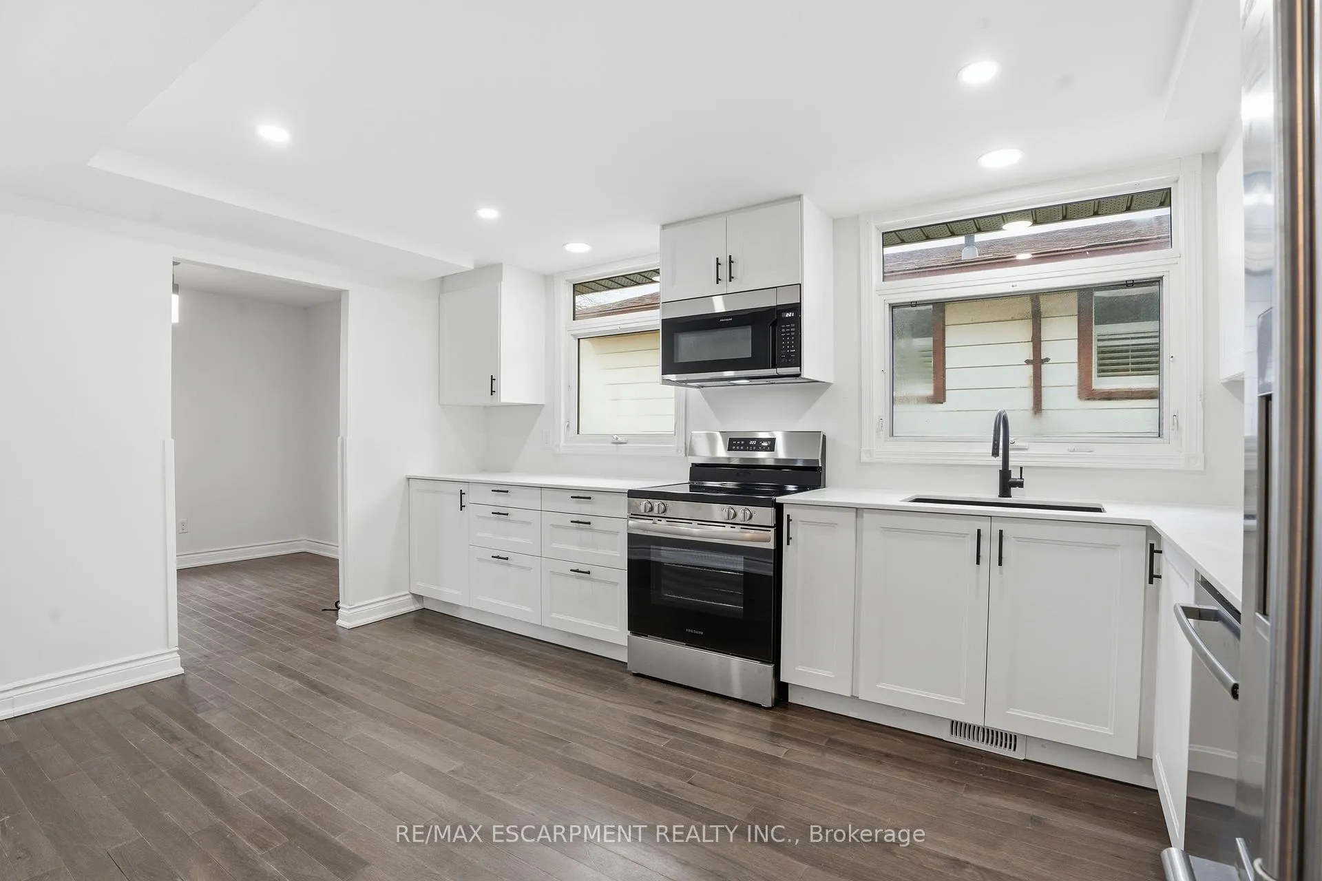 Photo 14 of 50 Lawnhurst Drive, Hamilton, Lawfield — HOMEH