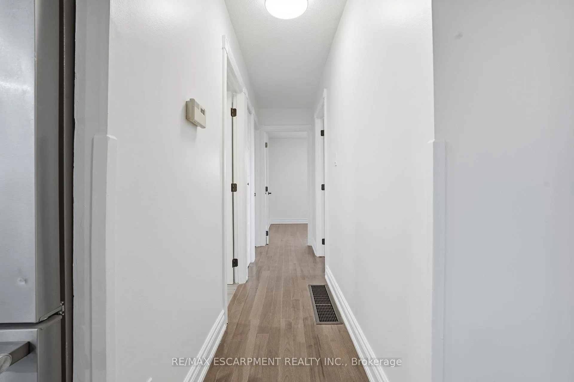 Photo 15 of 50 Lawnhurst Drive, Hamilton, Lawfield — HOMEH
