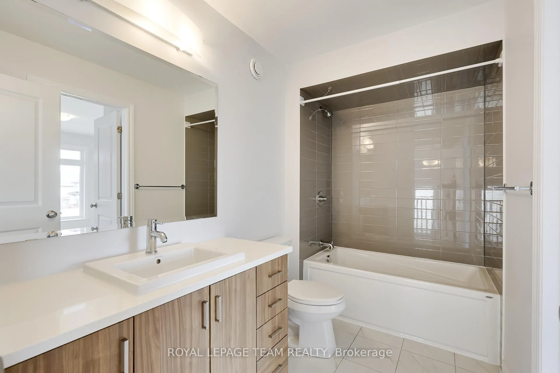 Photo 25 of 840 Clapham Terrace, Ottawa, Stittsville (South) — HOMEH