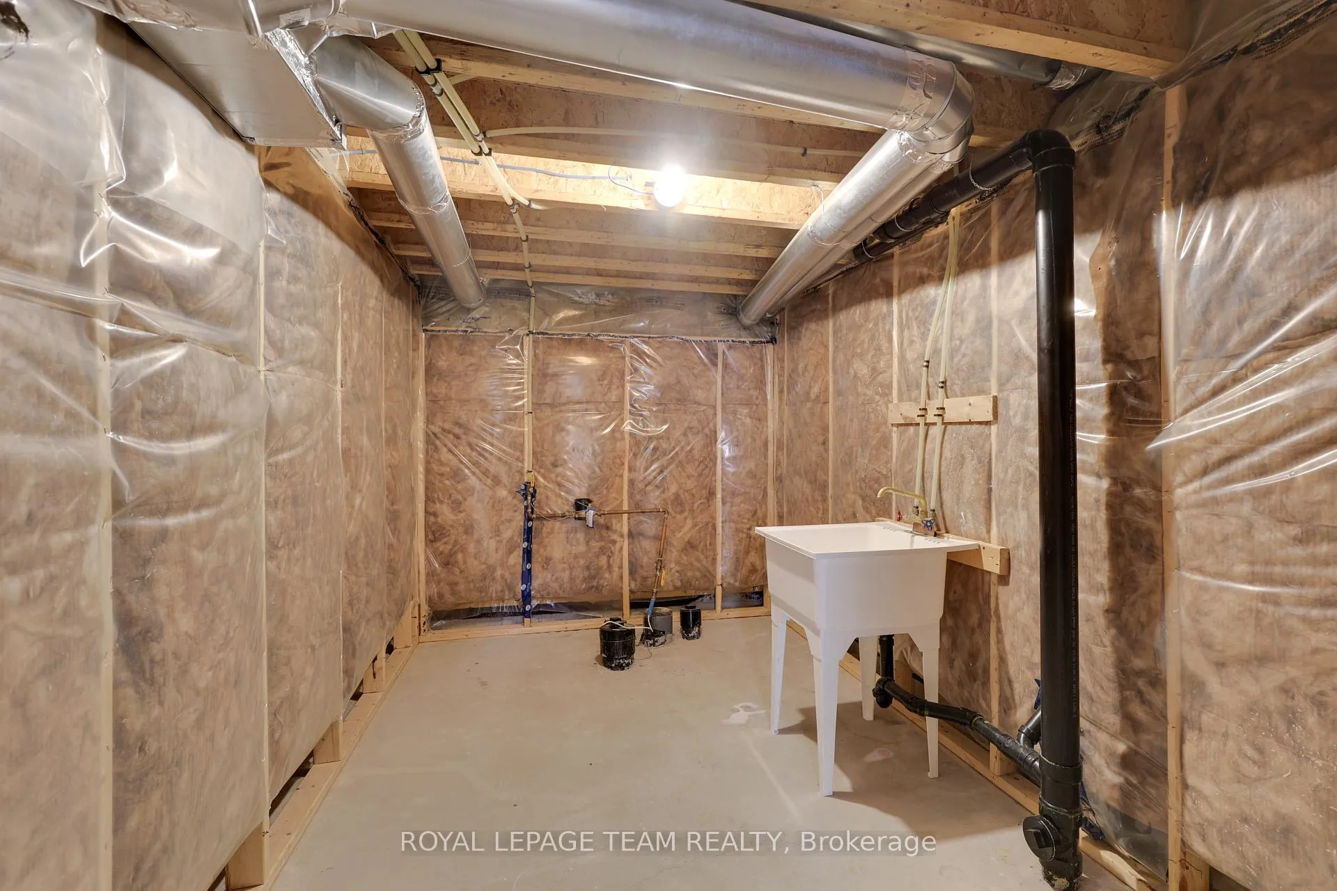 Photo 30 of 840 Clapham Terrace, Ottawa, Stittsville (South) — HOMEH