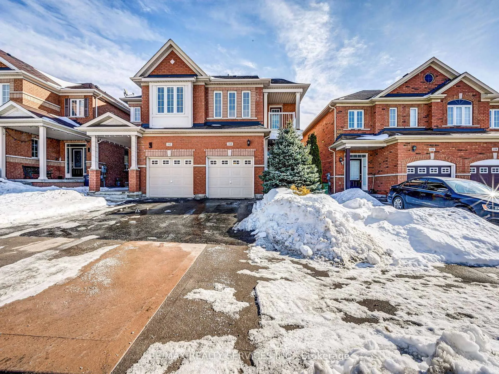 Front of 114 Rocky Point Crescent
