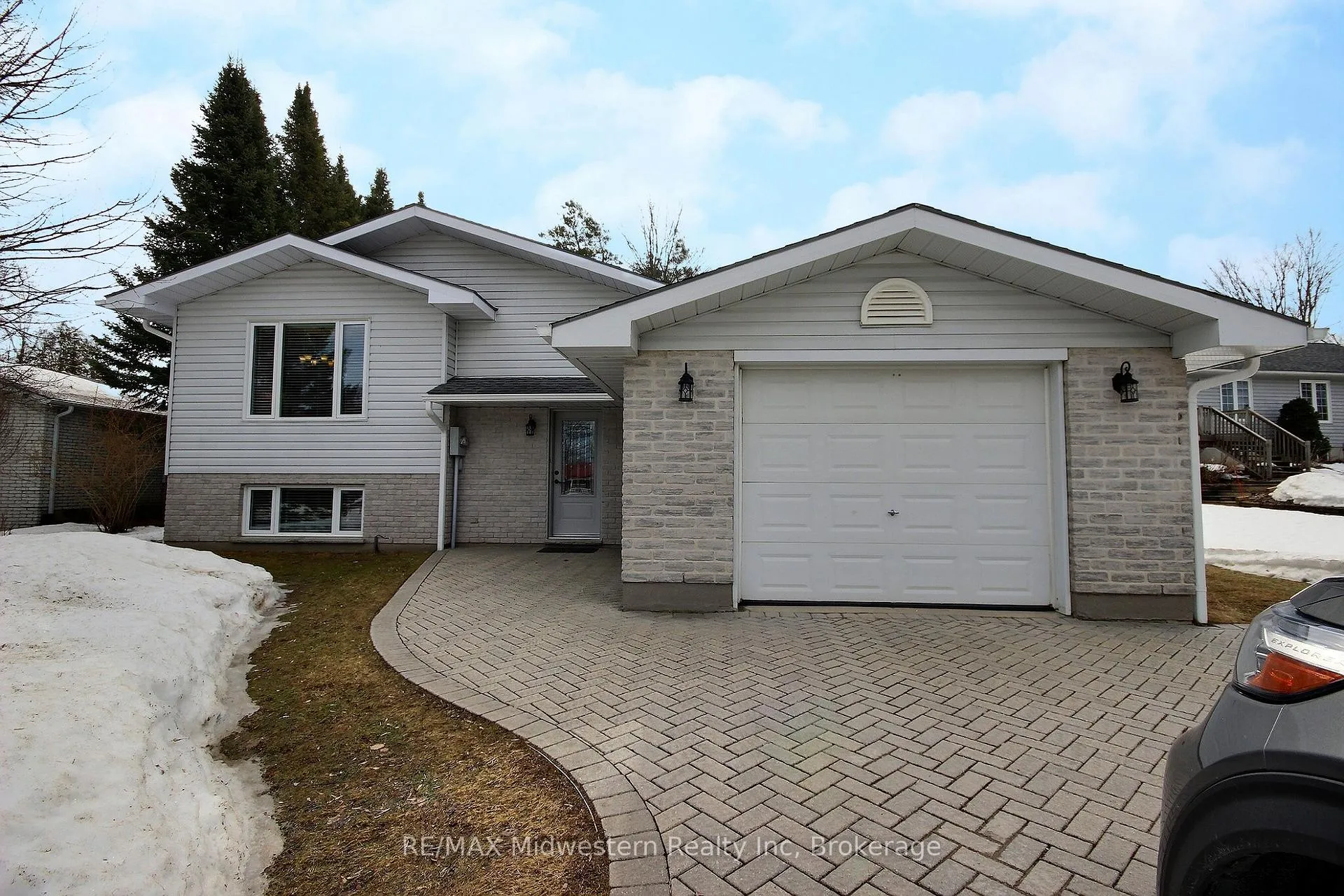 Photo 1 of 823016 Massie Road, Chatsworth — HOMEH