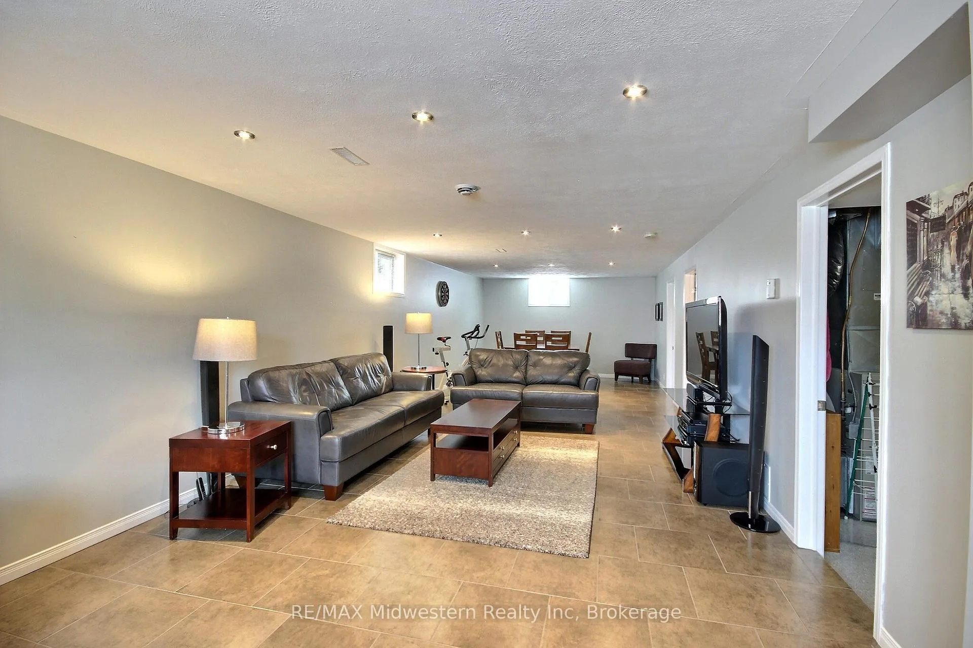 Photo 9 of 823016 Massie Road, Chatsworth — HOMEH