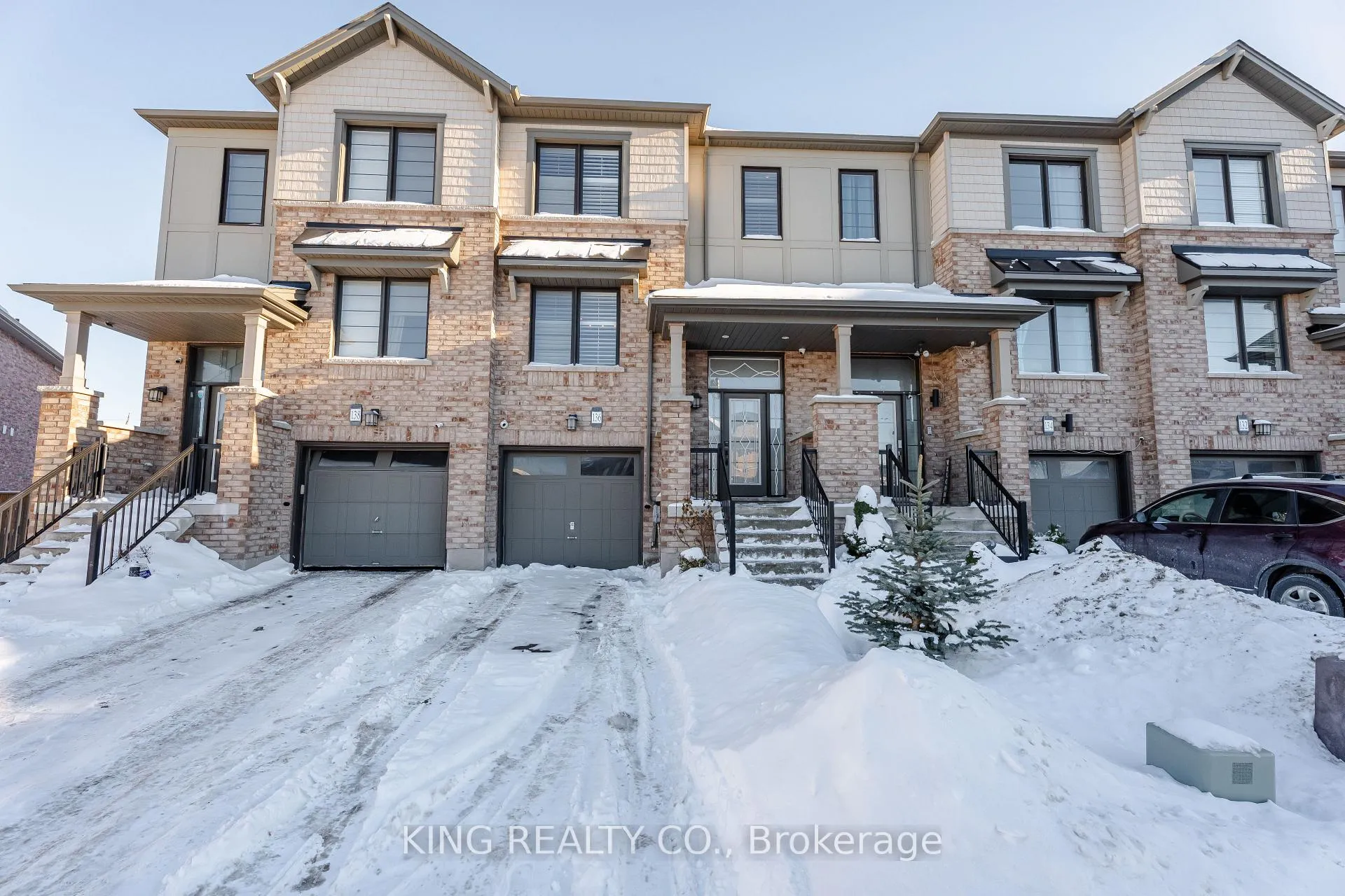 Photo 1 of Unit MAIN, 136 Crafter Crescent, Hamilton, Stoney Creek Mountain — HOMEH