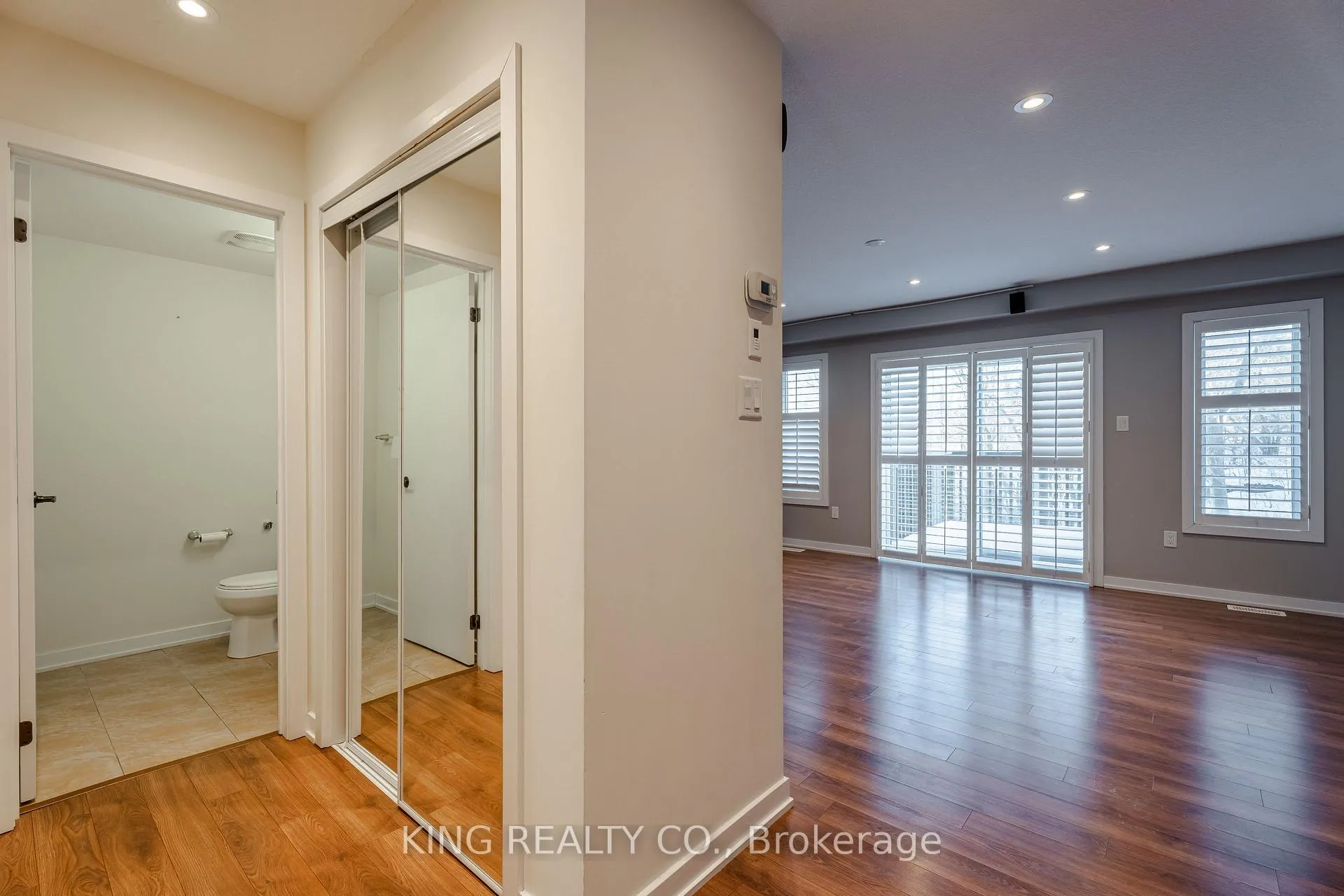 Photo 12 of Unit MAIN, 136 Crafter Crescent, Hamilton, Stoney Creek Mountain — HOMEH