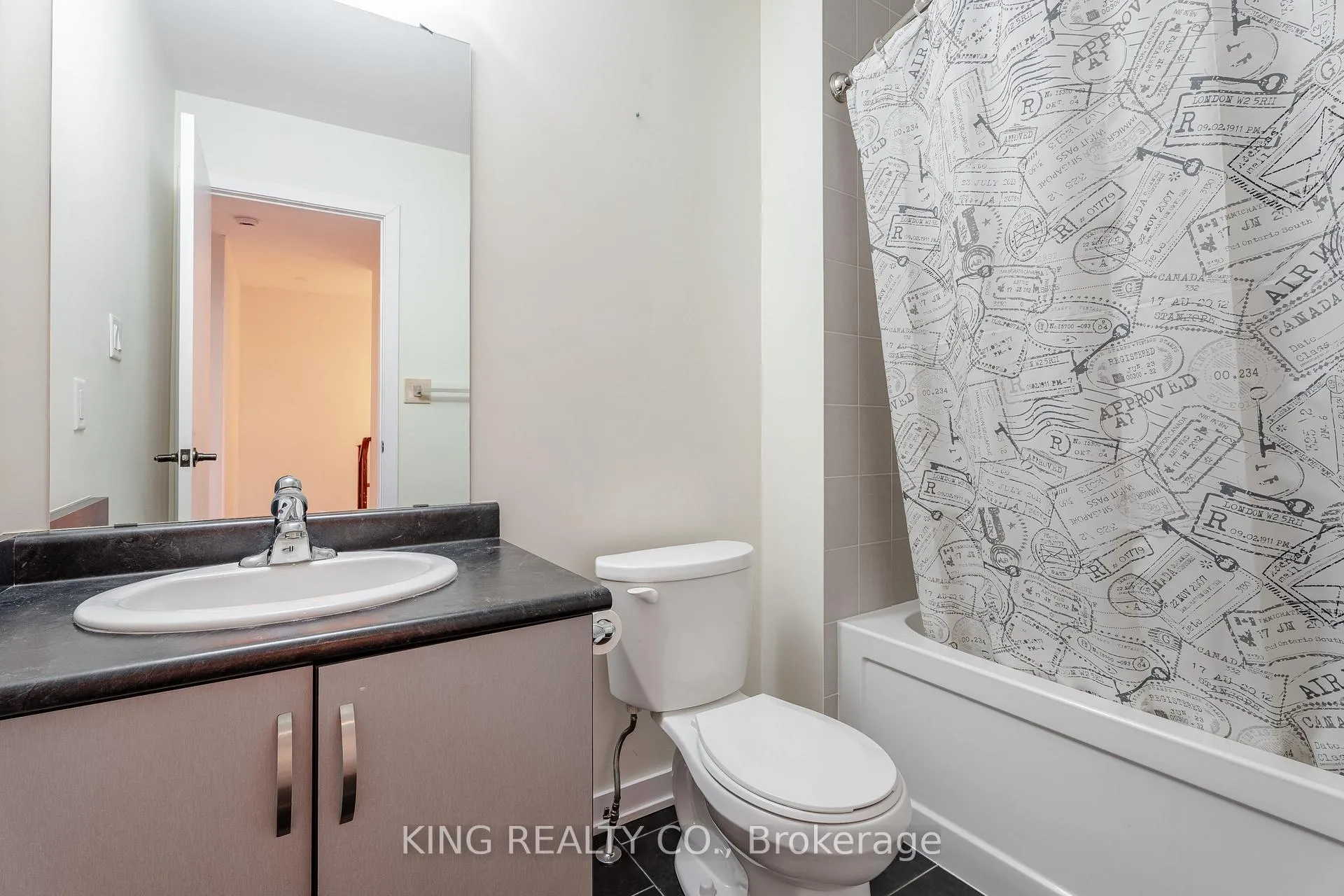 Photo 29 of Unit MAIN, 136 Crafter Crescent, Hamilton, Stoney Creek Mountain — HOMEH