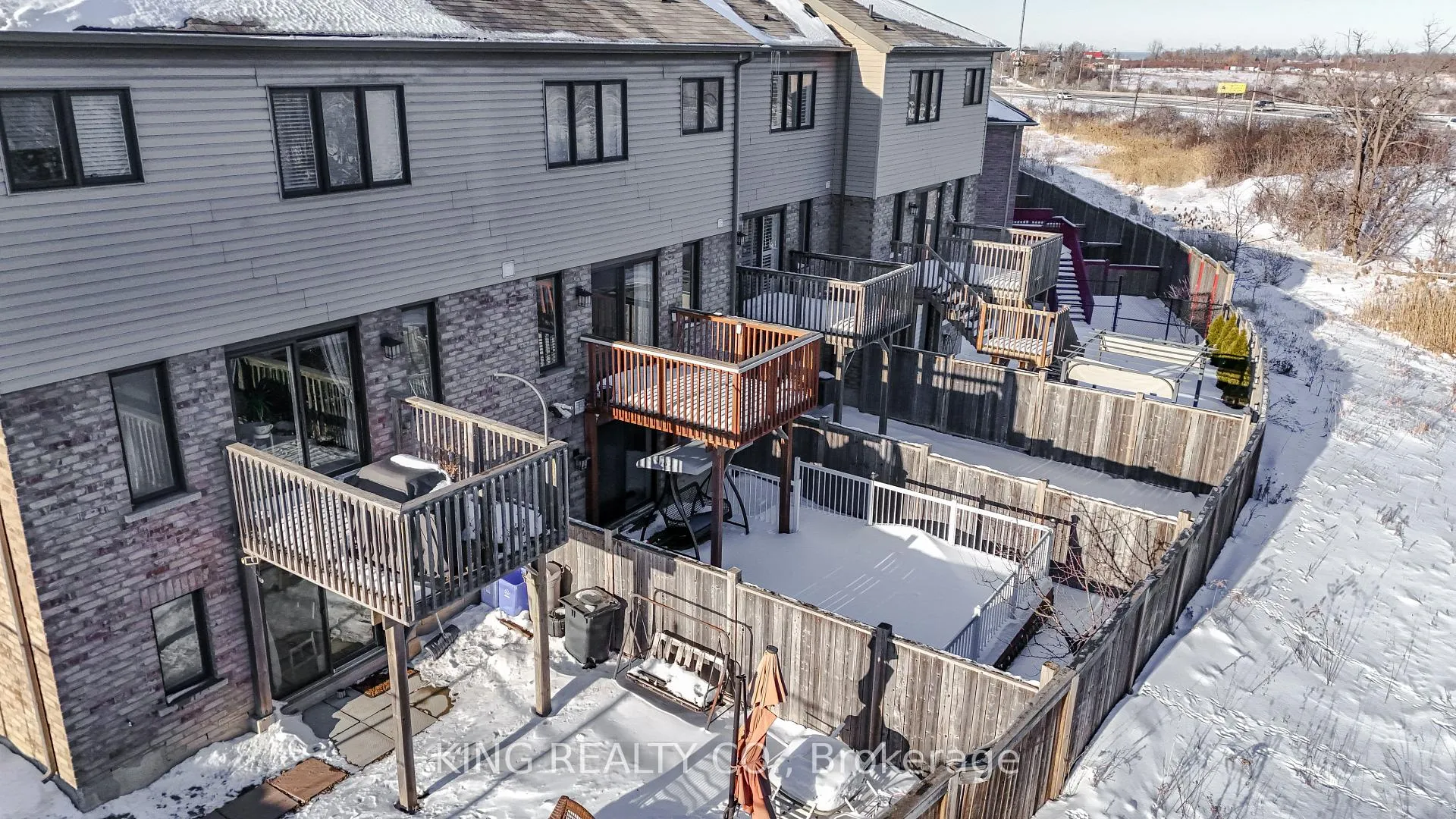 Photo 33 of Unit MAIN, 136 Crafter Crescent, Hamilton, Stoney Creek Mountain — HOMEH