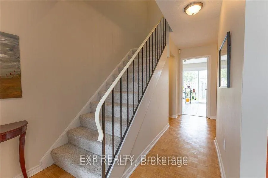 Photo 4 of 422 Kintyre Private, Ottawa, Carleton Square — HOMEH