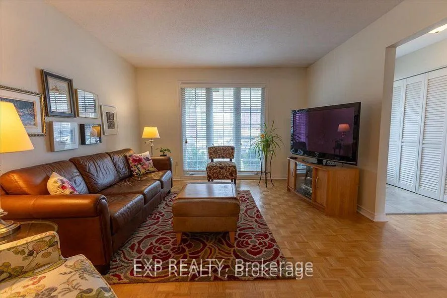 Photo 6 of 422 Kintyre Private, Ottawa, Carleton Square — HOMEH
