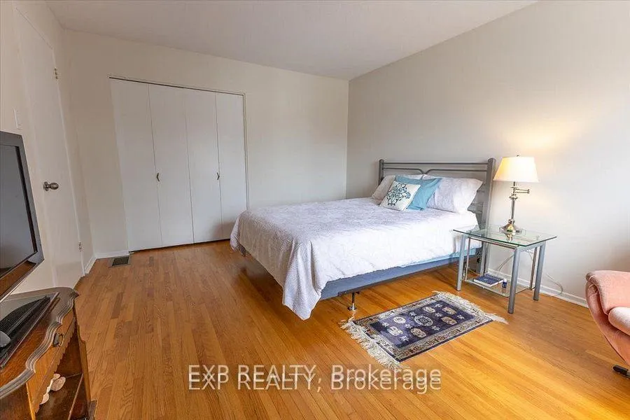 Photo 17 of 422 Kintyre Private, Ottawa, Carleton Square — HOMEH