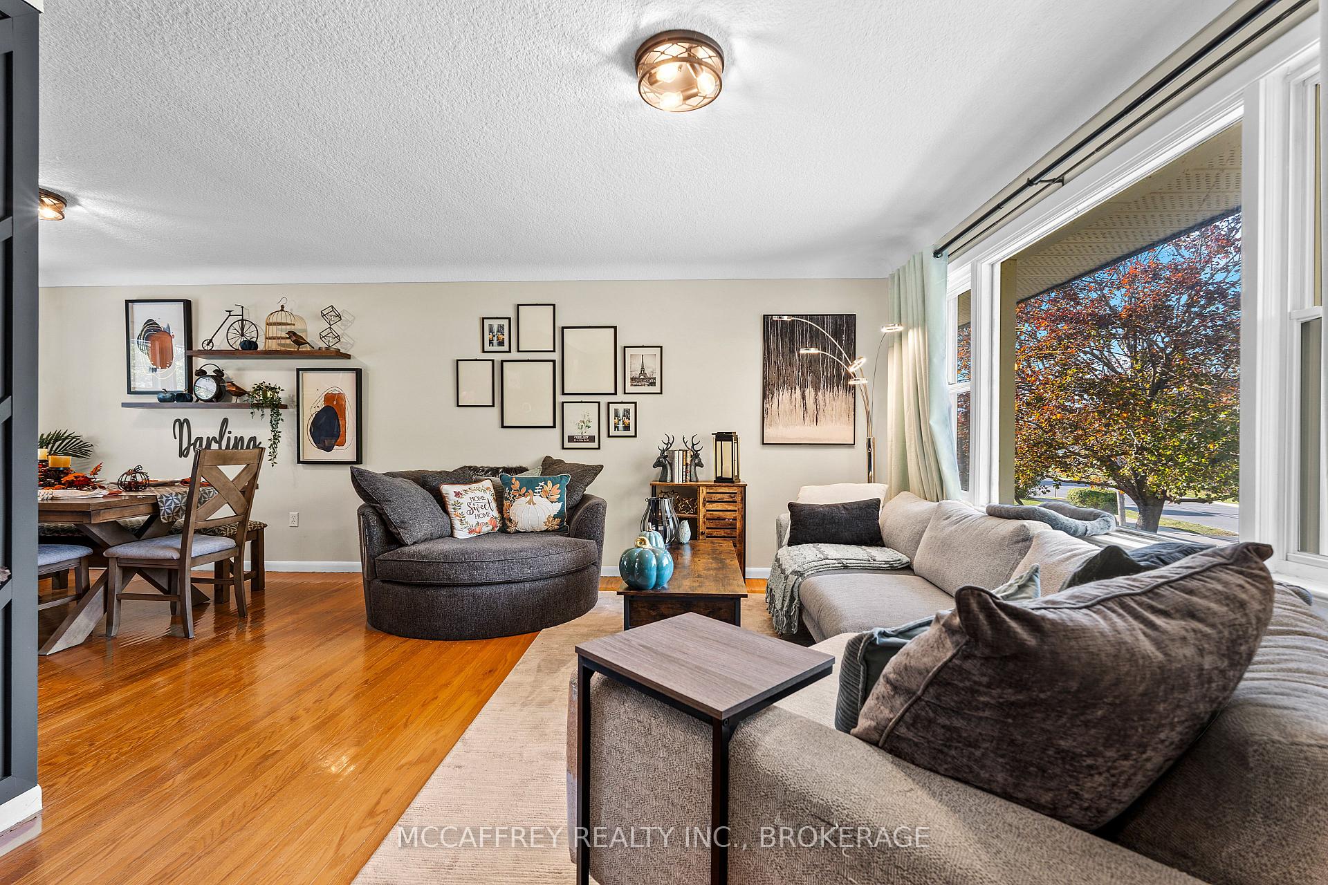 Photo 5 of 59 Loyalist Avenue, Loyalist, Amherstview — HOMEH