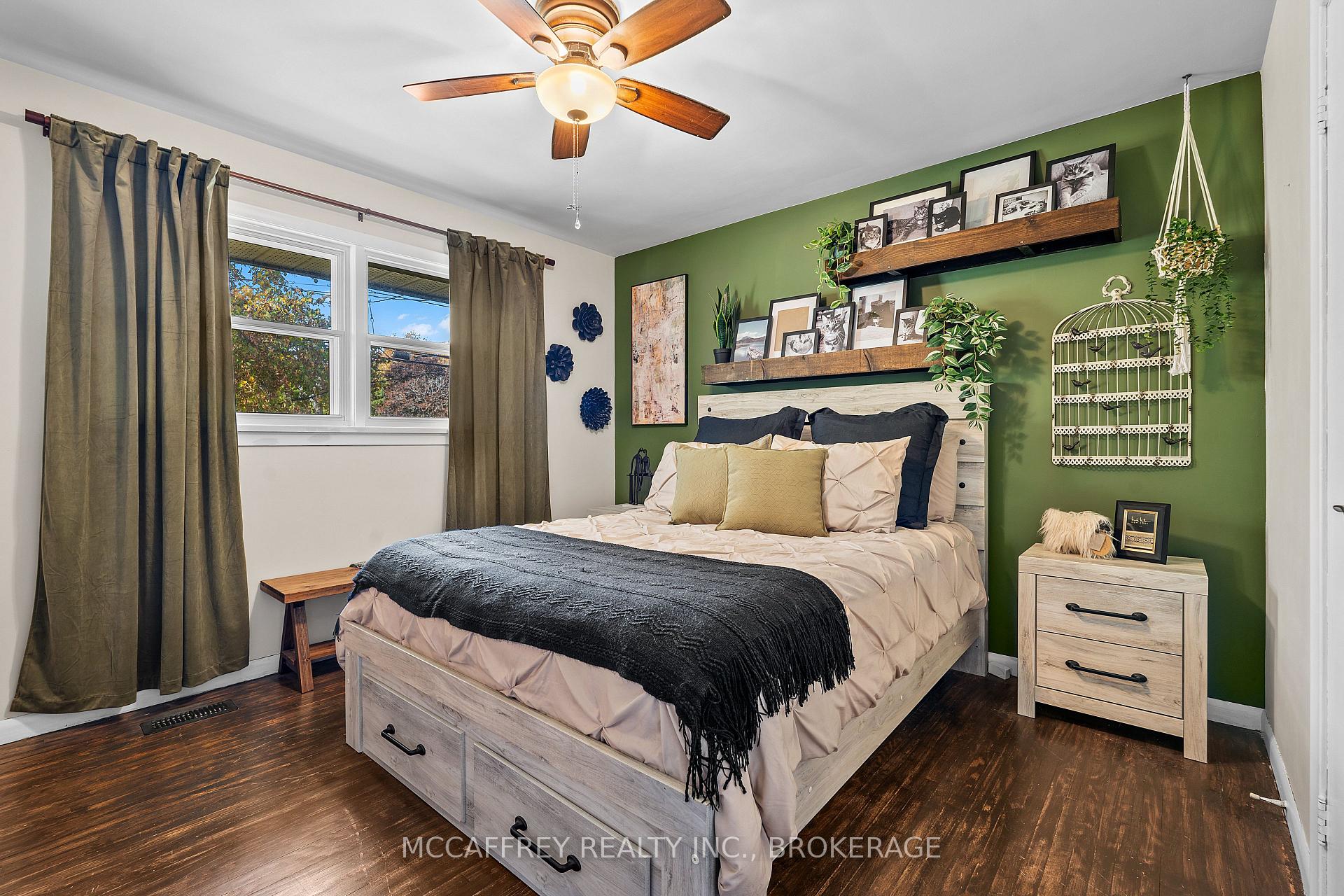 Photo 15 of 59 Loyalist Avenue, Loyalist, Amherstview — HOMEH