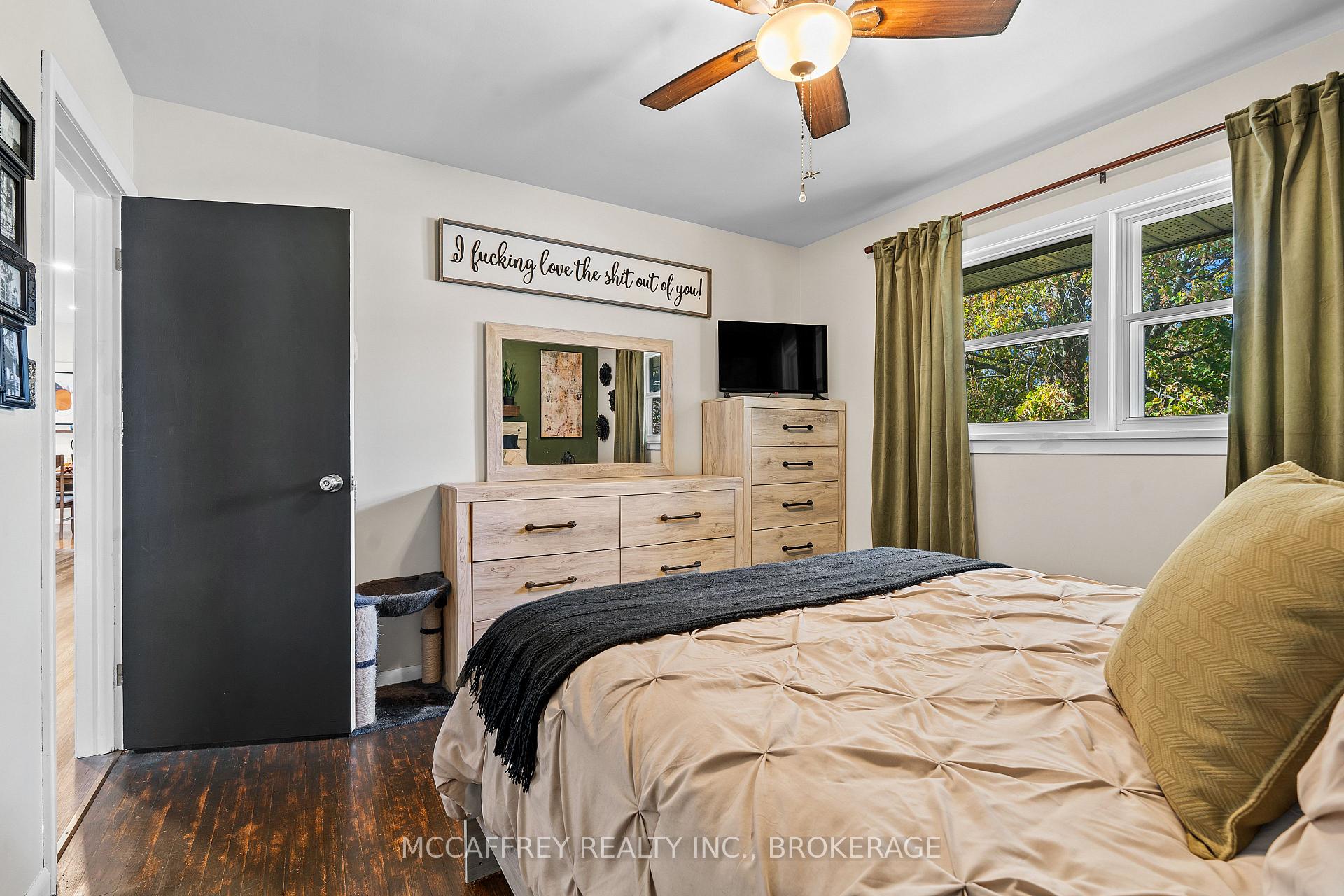 Photo 16 of 59 Loyalist Avenue, Loyalist, Amherstview — HOMEH