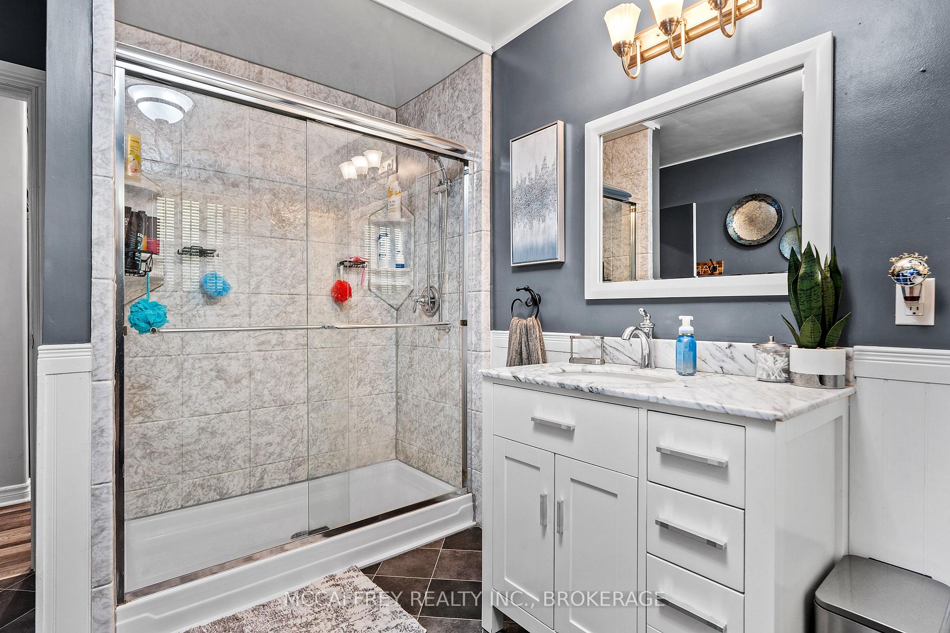 Photo 18 of 59 Loyalist Avenue, Loyalist, Amherstview — HOMEH