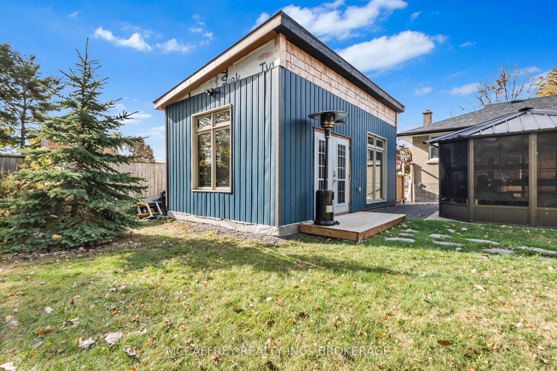 Photo 37 of 59 Loyalist Avenue, Loyalist, Amherstview — HOMEH