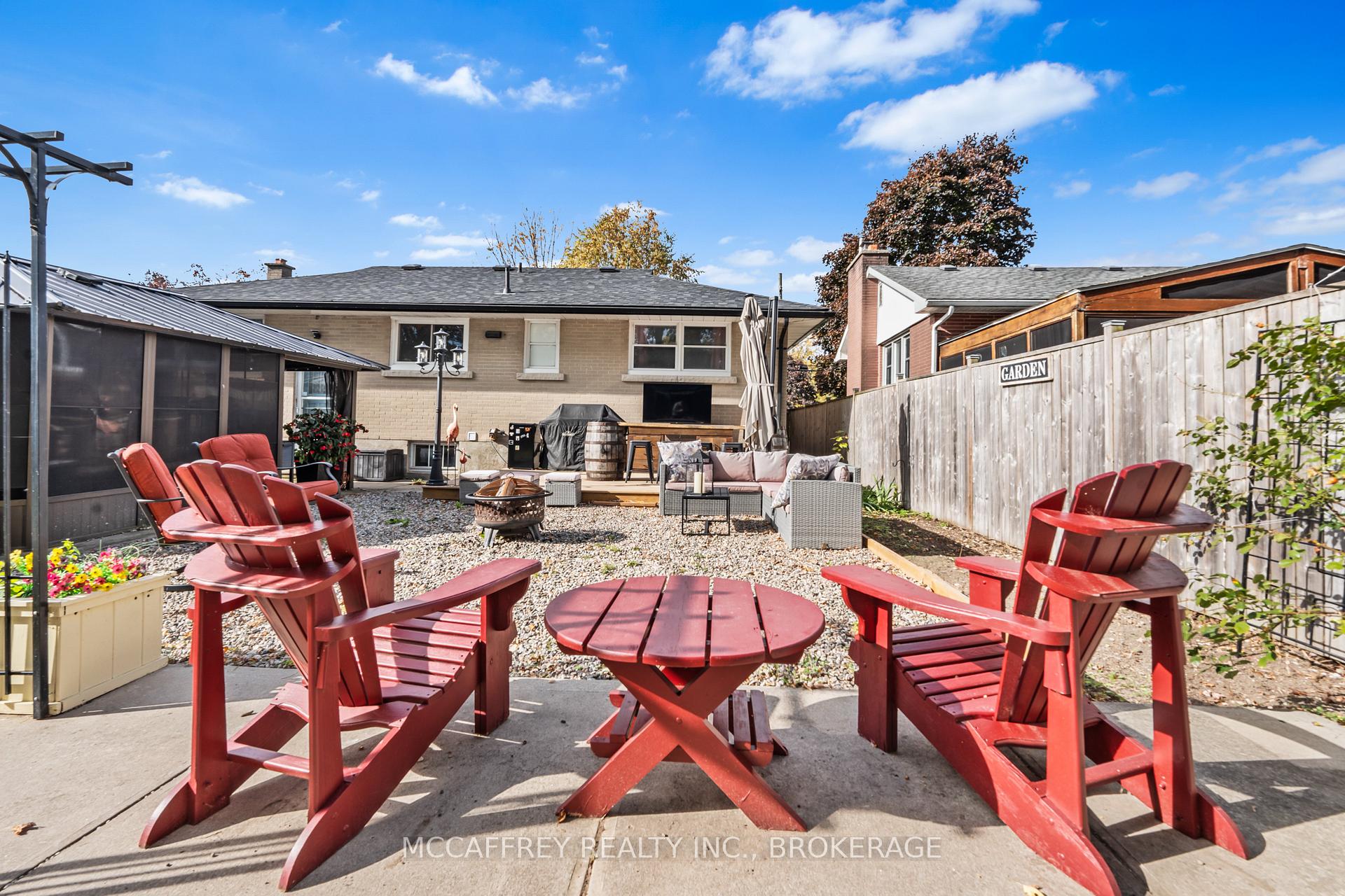 Photo 38 of 59 Loyalist Avenue, Loyalist, Amherstview — HOMEH