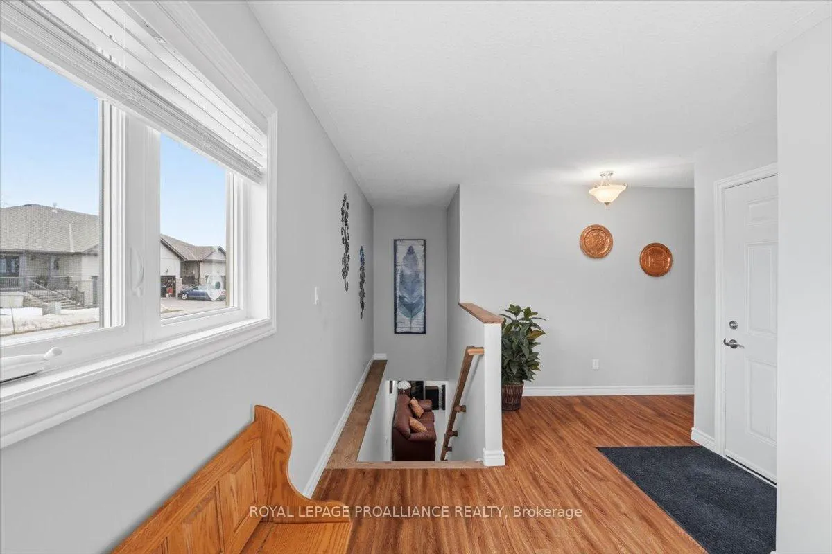 Photo 25 of 74 Conger Drive, Prince Edward County, Wellington — HOMEH